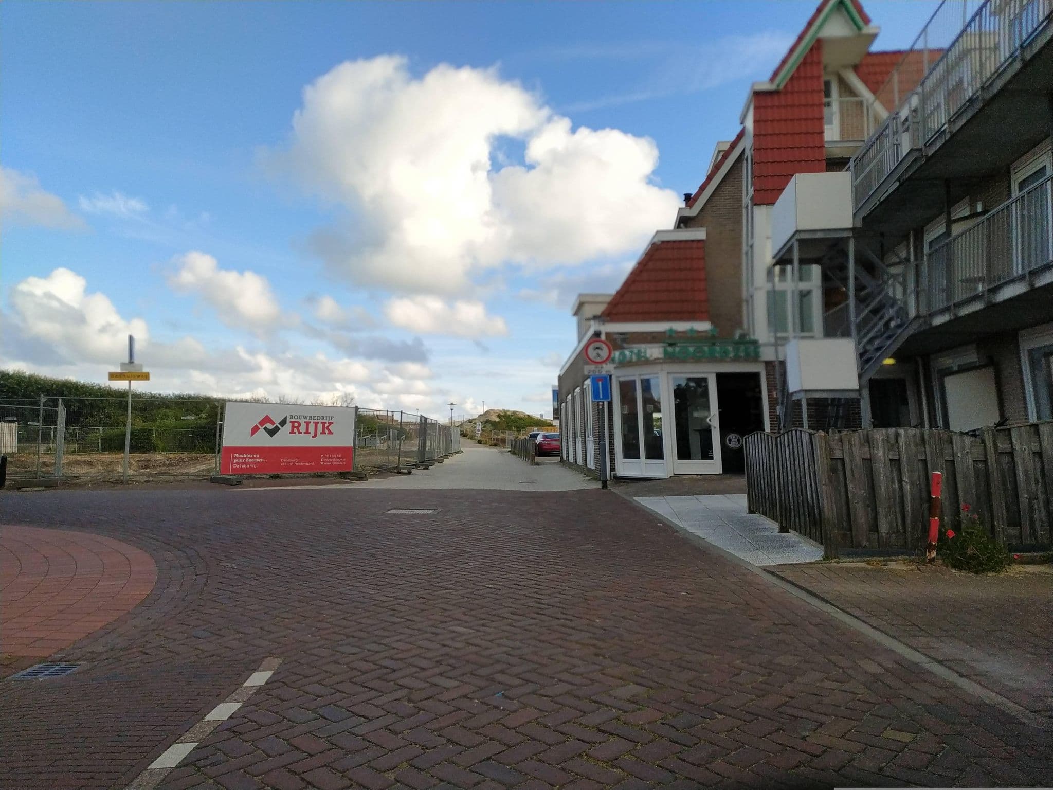 Street view near De Twee Gezusters, Domburg — © steinm (CC BY-SA · Mapillary)