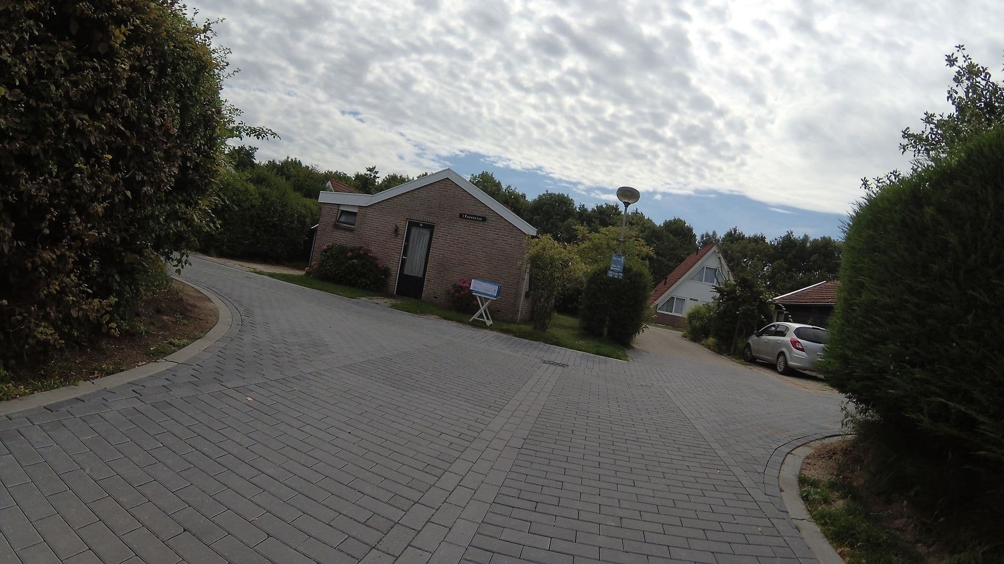 Street view near Burgvliet 104, Oostkapelle — © teddy73 (CC BY-SA · Mapillary)