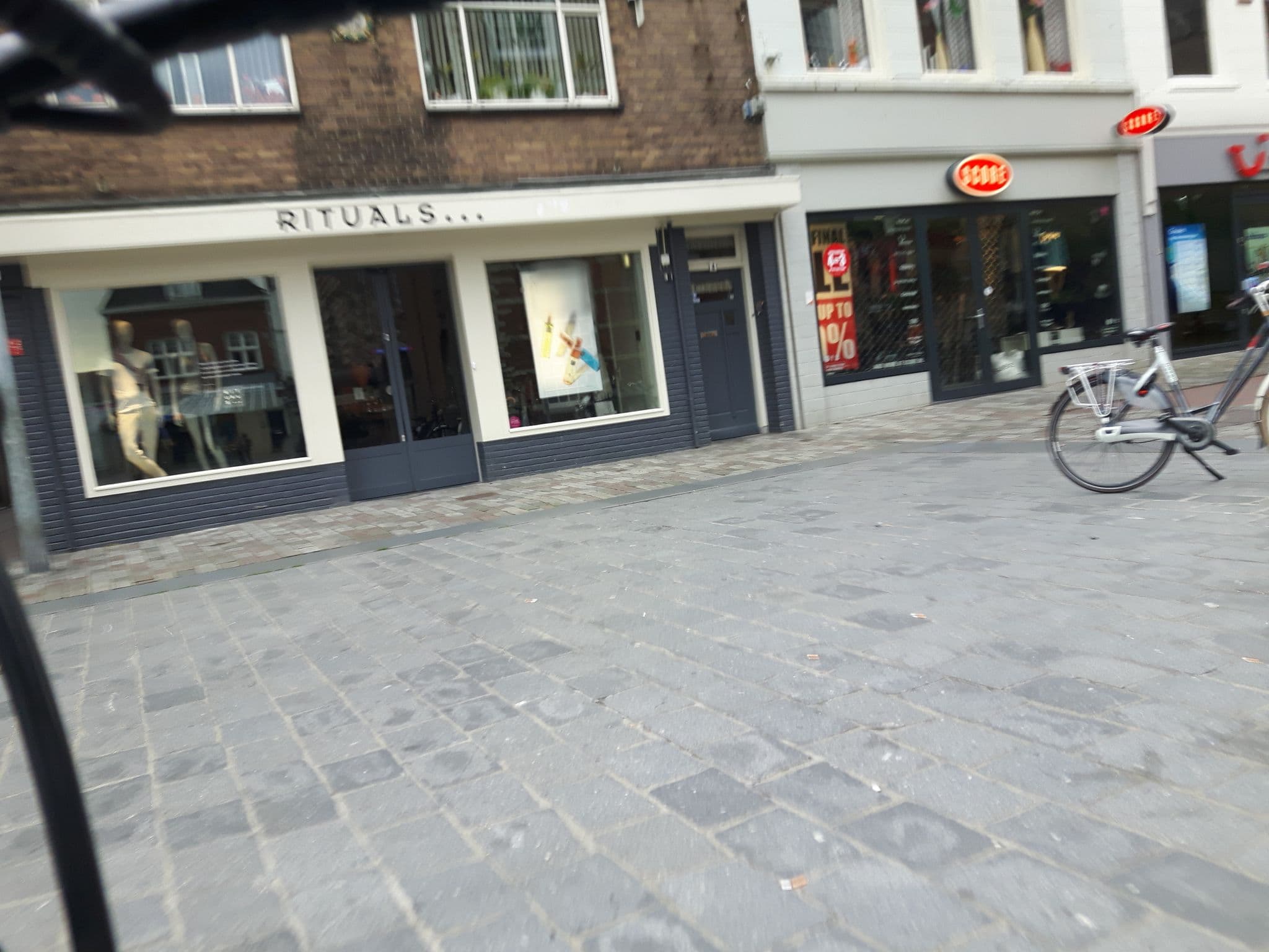 Street view near Amadore Hotel Restaurant Jersey, Goes — © adverburg (CC BY-SA · Mapillary)
