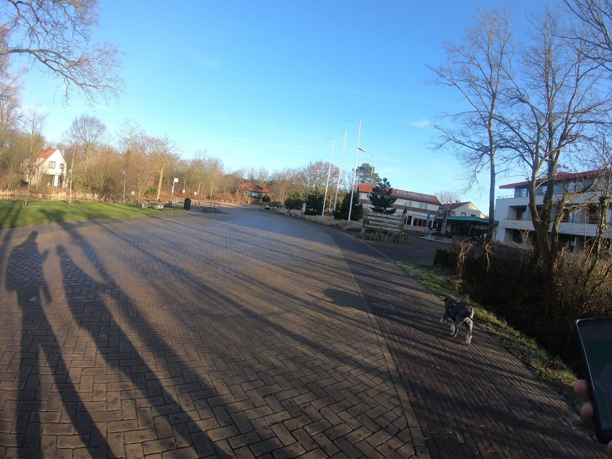 Street view near Duinoord Hotel Zeeland, Serooskerke — © algirdasc (CC BY-SA · Mapillary)