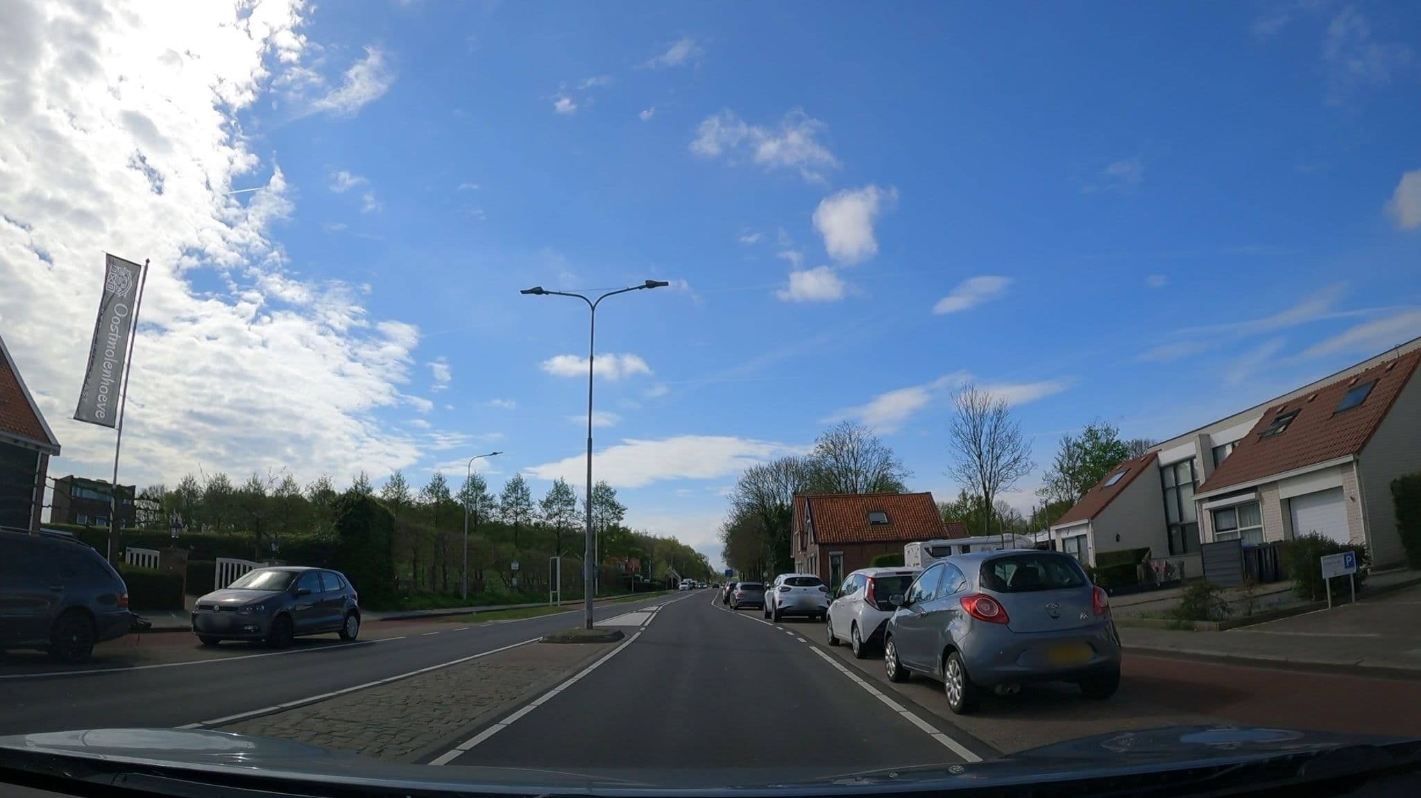 Street view near Oostmolenhoeve B&B, Kloetinge — © thewizard (CC BY-SA · Mapillary)