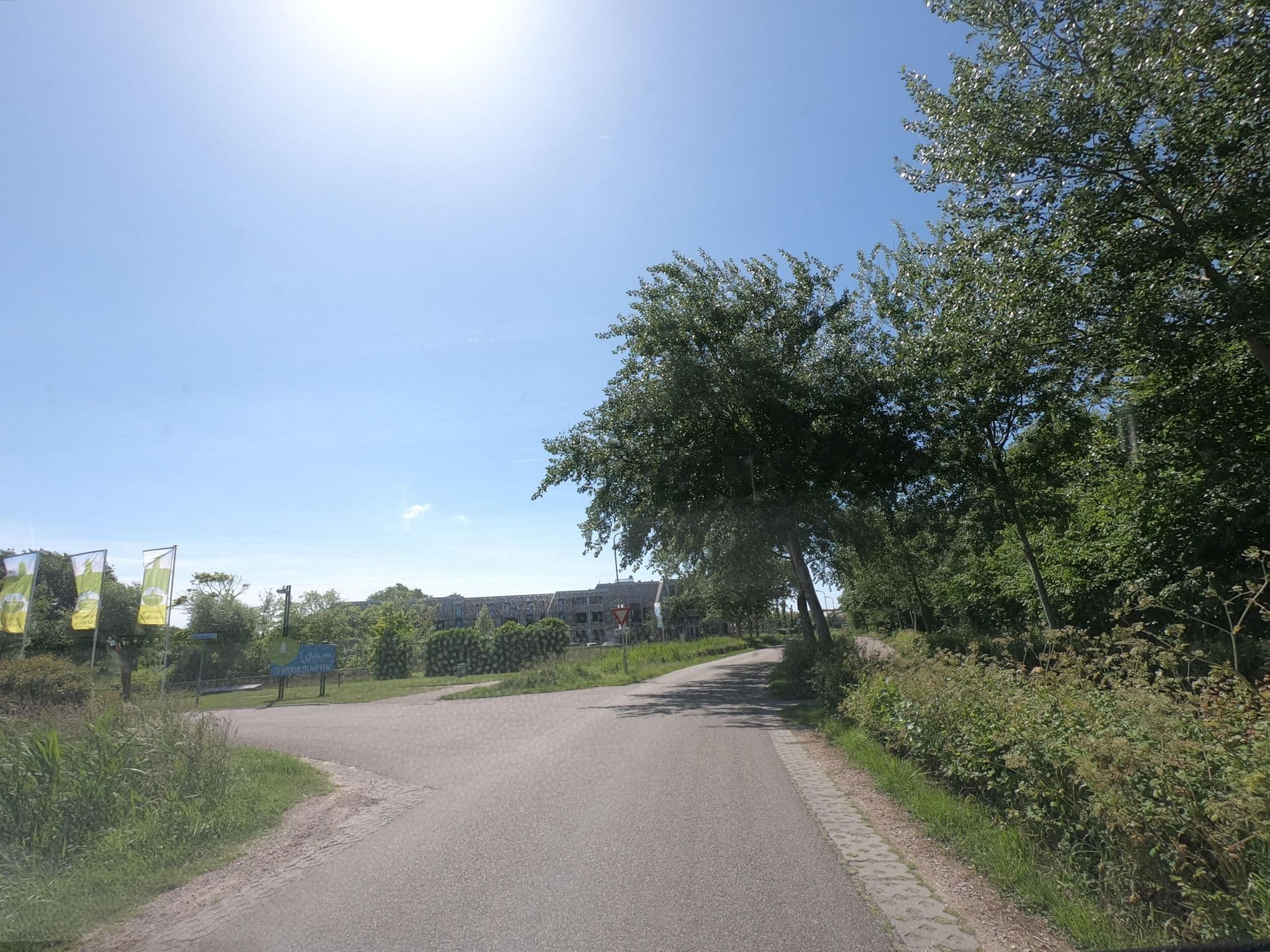 Street view near Appartementencomplex Vikingpark, Westkapelle — © canadarunner (CC BY-SA · Mapillary)