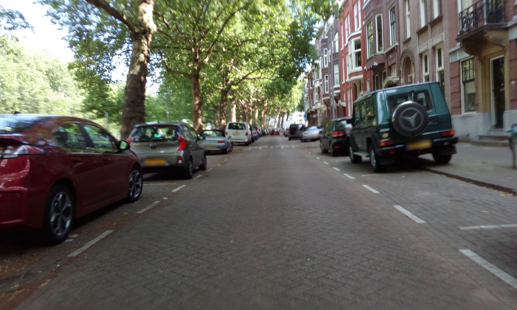 Street view near Royal Hotel, Spangen — © micmin1972 (CC BY-SA · Mapillary)