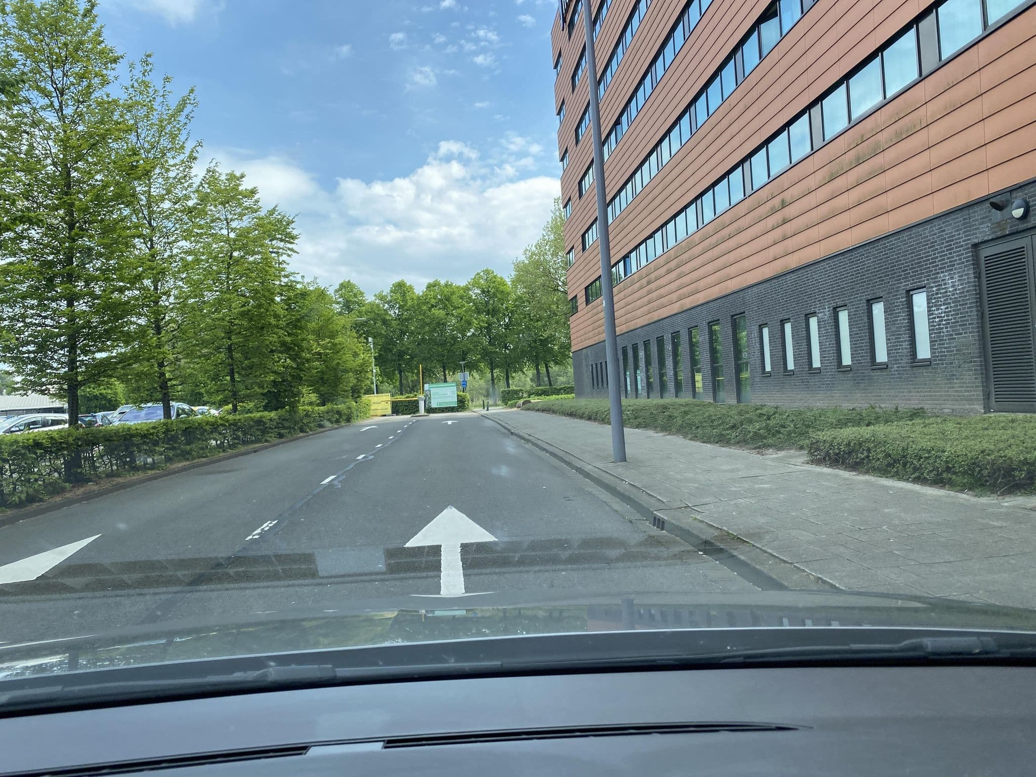 Street view near Domina Hotel And Conference Rotterdam, Spangen — © heetENkoel (CC BY-SA · Mapillary)