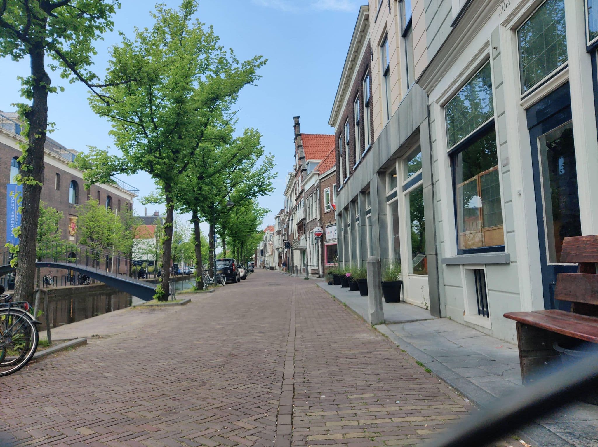 Street view near 't Cleyne Pakhuys, Delft — © tumblecow (CC BY-SA · Mapillary)