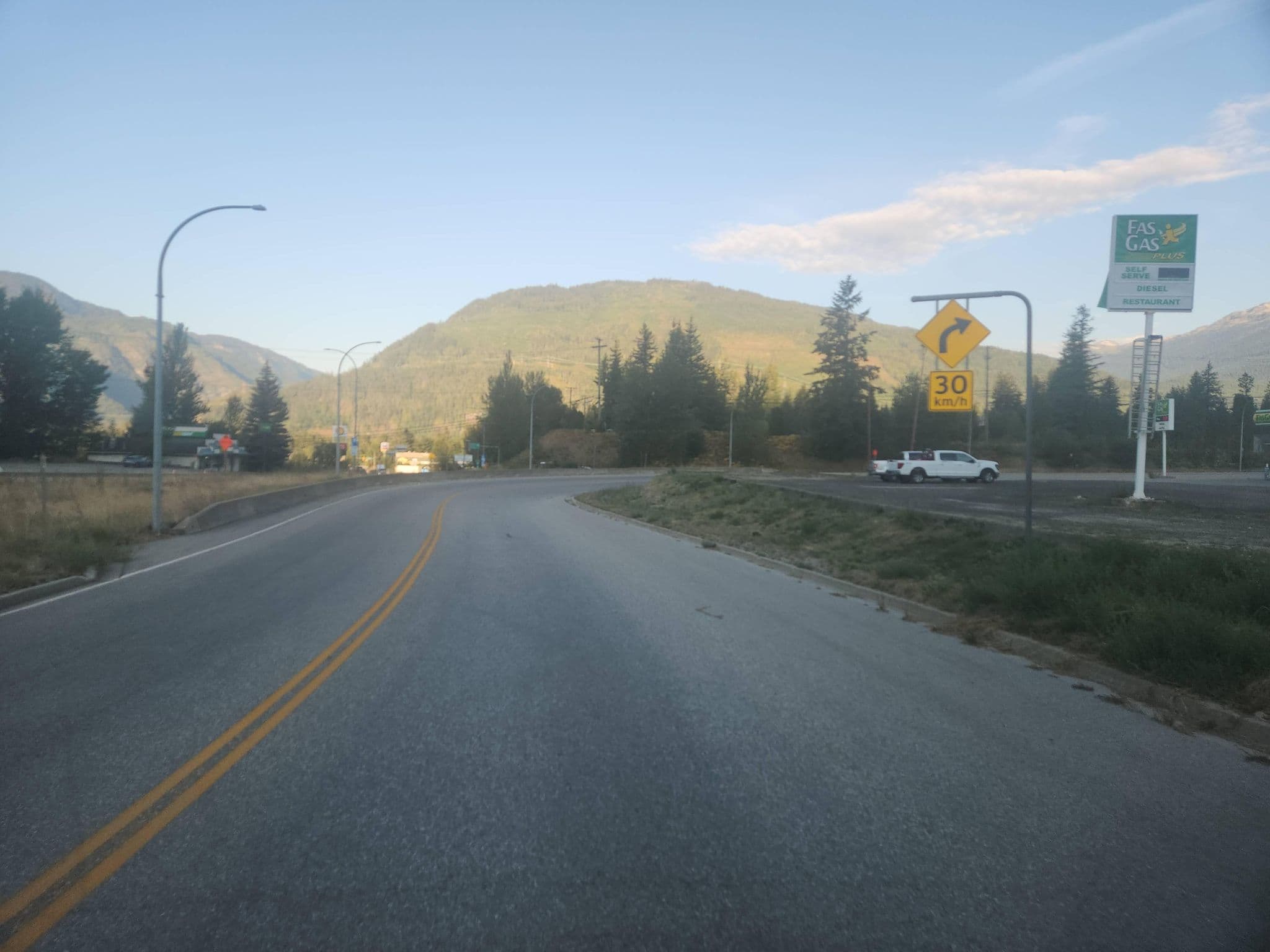 Street view near Frontier Motel, Big Eddy — © rps333 (CC BY-SA · Mapillary)