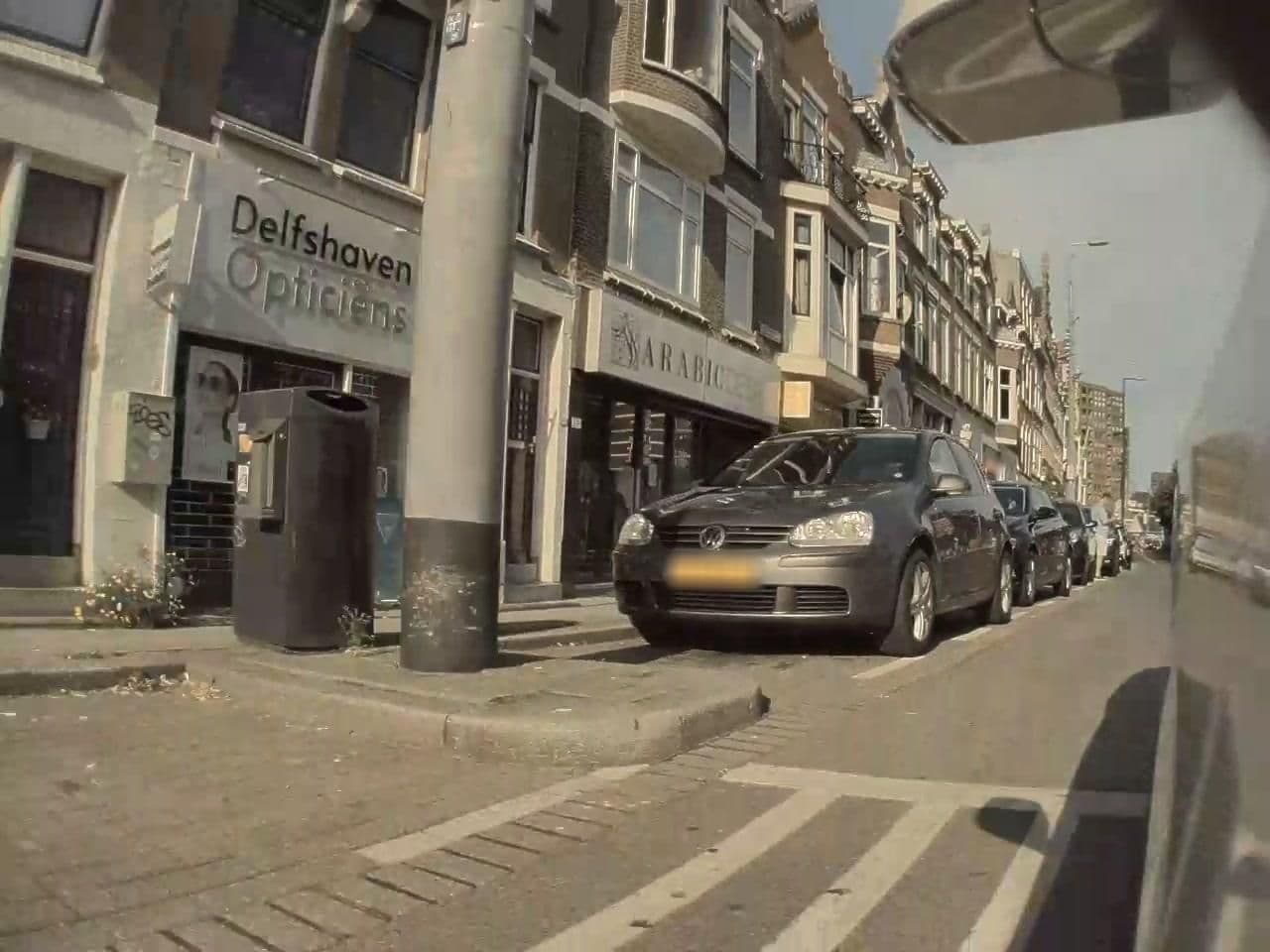 Street view near Brood, Bed En Eieren, Delfshaven — © tumblecow (CC BY-SA · Mapillary)