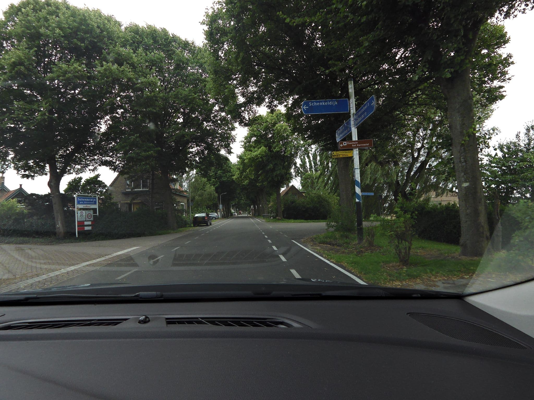 Street view near de schenkhoek, Strijen — © sander_h (CC BY-SA · Mapillary)
