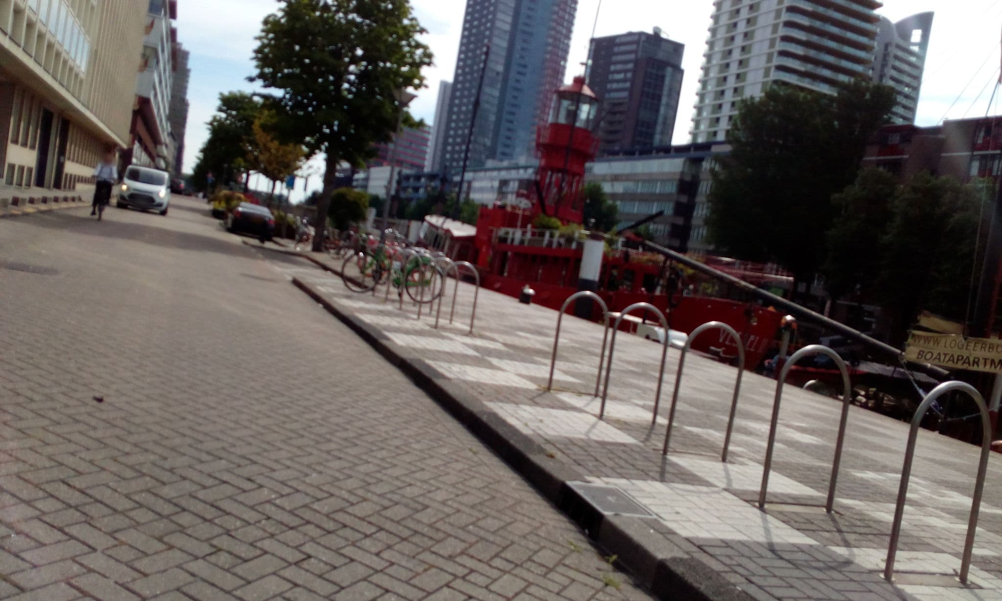 Street view near Logeerboot Visithor, Rotterdam — © micmin1972 (CC BY-SA · Mapillary)