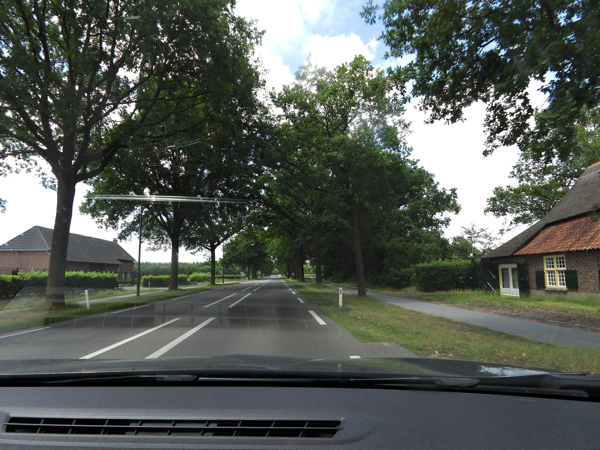 Street view near Domestico Bed & Breakfast, Lage Mierde — © sander_h (CC BY-SA · Mapillary)
