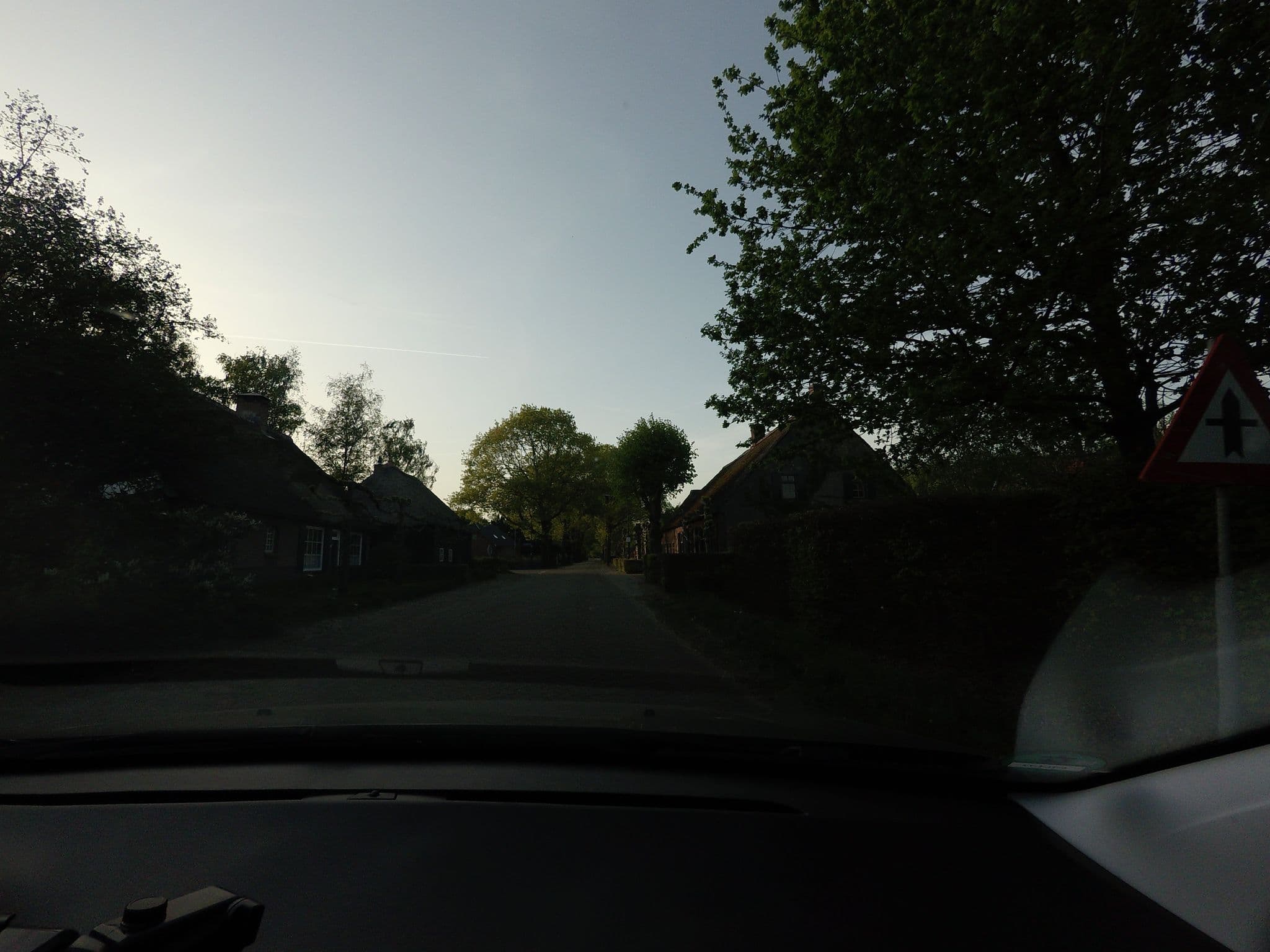 Street view near La Maison Douce, Alphen — © ankeric (CC BY-SA · Mapillary)