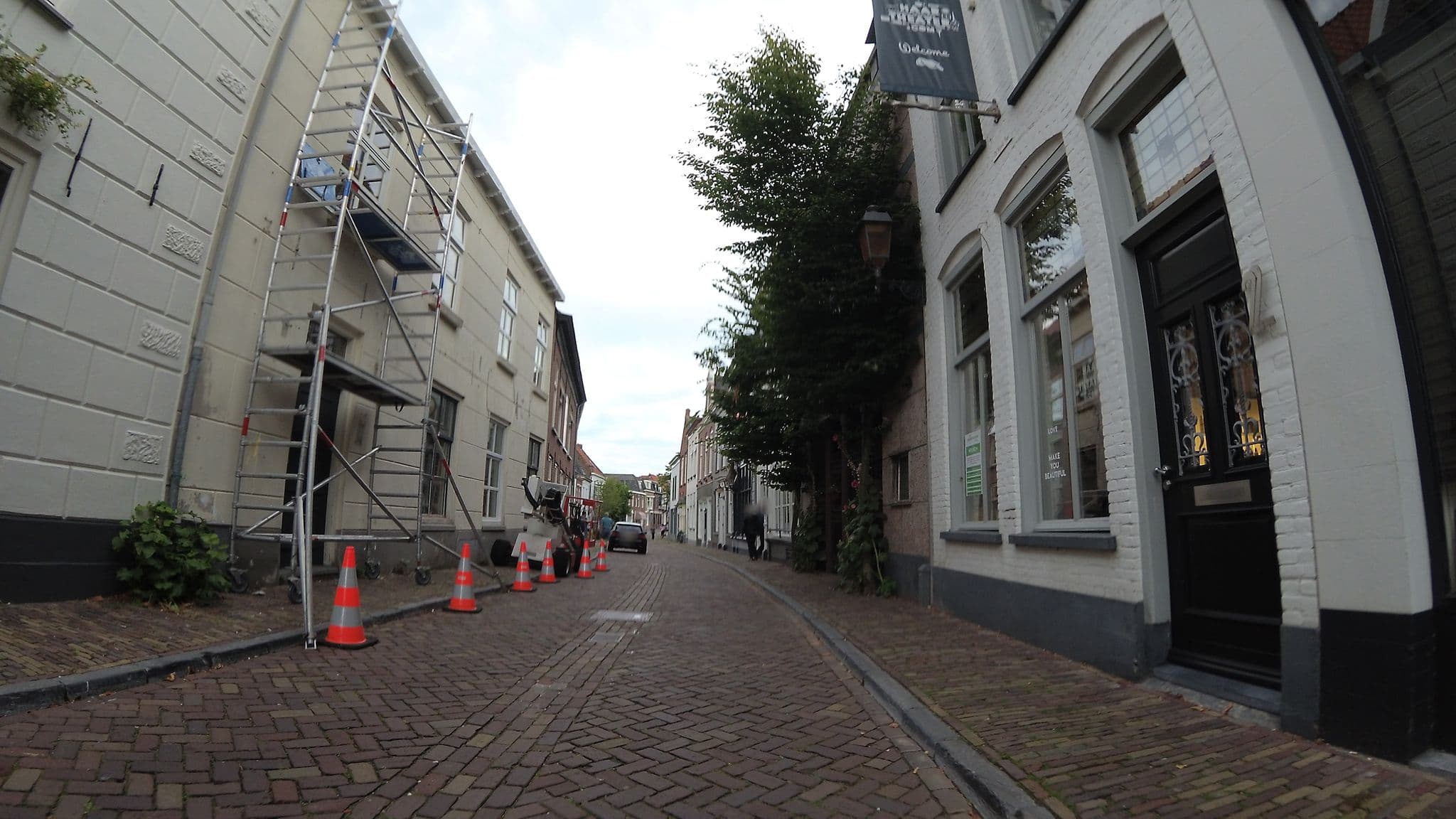Street view near Hotel Den Berg, Geertruidenberg — © teddy73 (CC BY-SA · Mapillary)