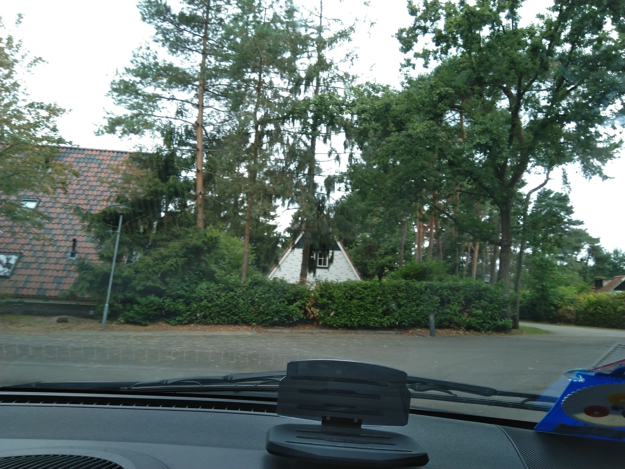 Street view near Roompot Vakanties De Katjeskelder, Oosterhout — © robinvdlinde (CC BY-SA · Mapillary)