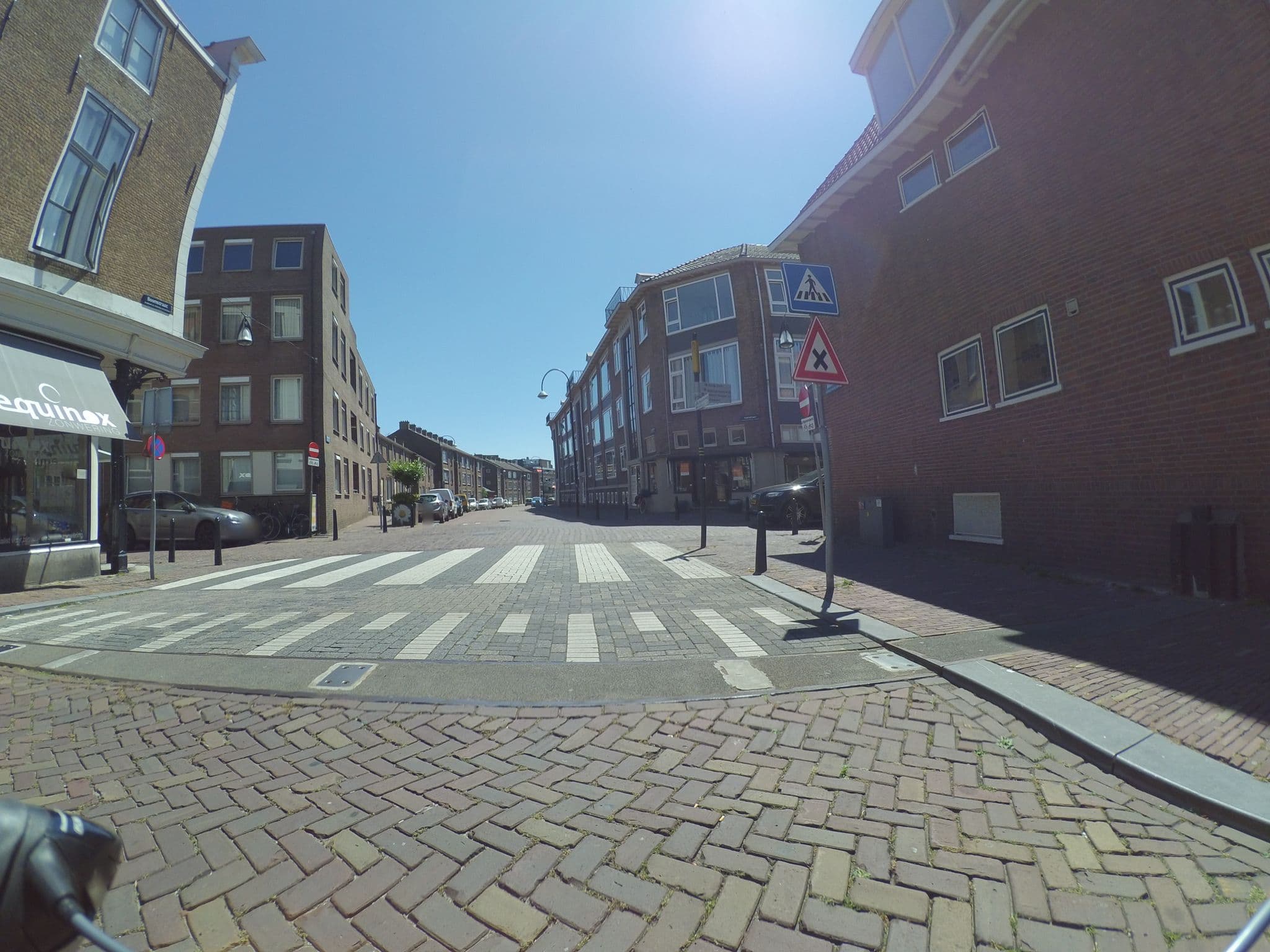 Street view near De Luthiers, Dordrecht — © peewee32 (CC BY-SA · Mapillary)
