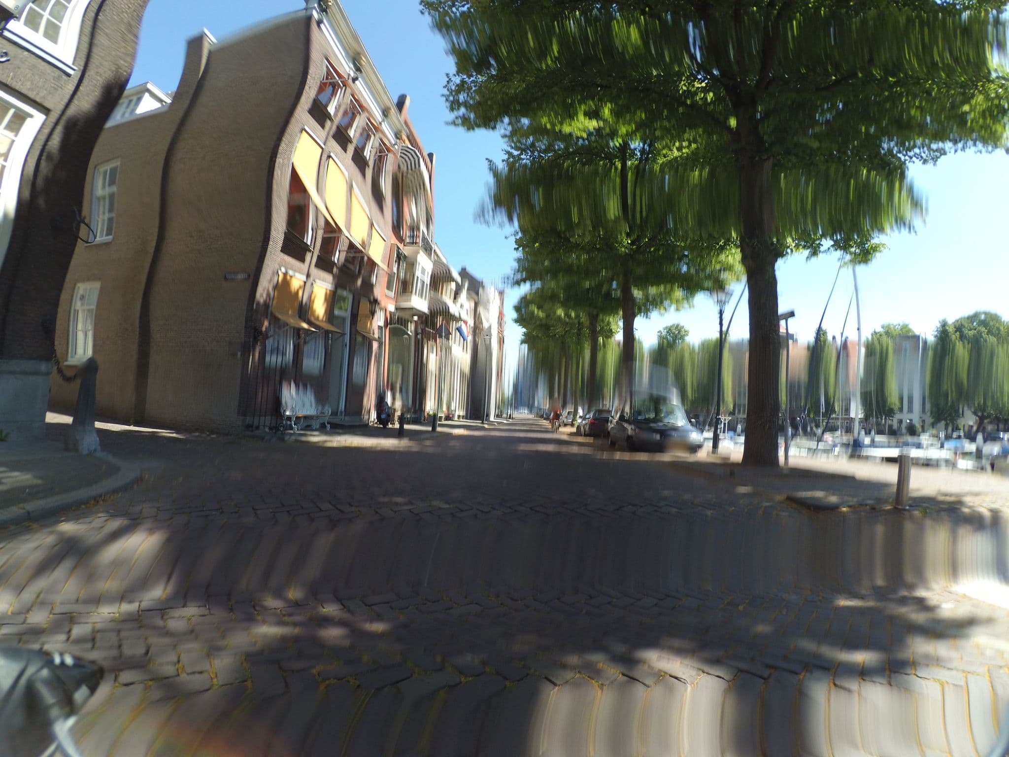 Street view near Nieuwehaven 25, Dordrecht — © peewee32 (CC BY-SA · Mapillary)