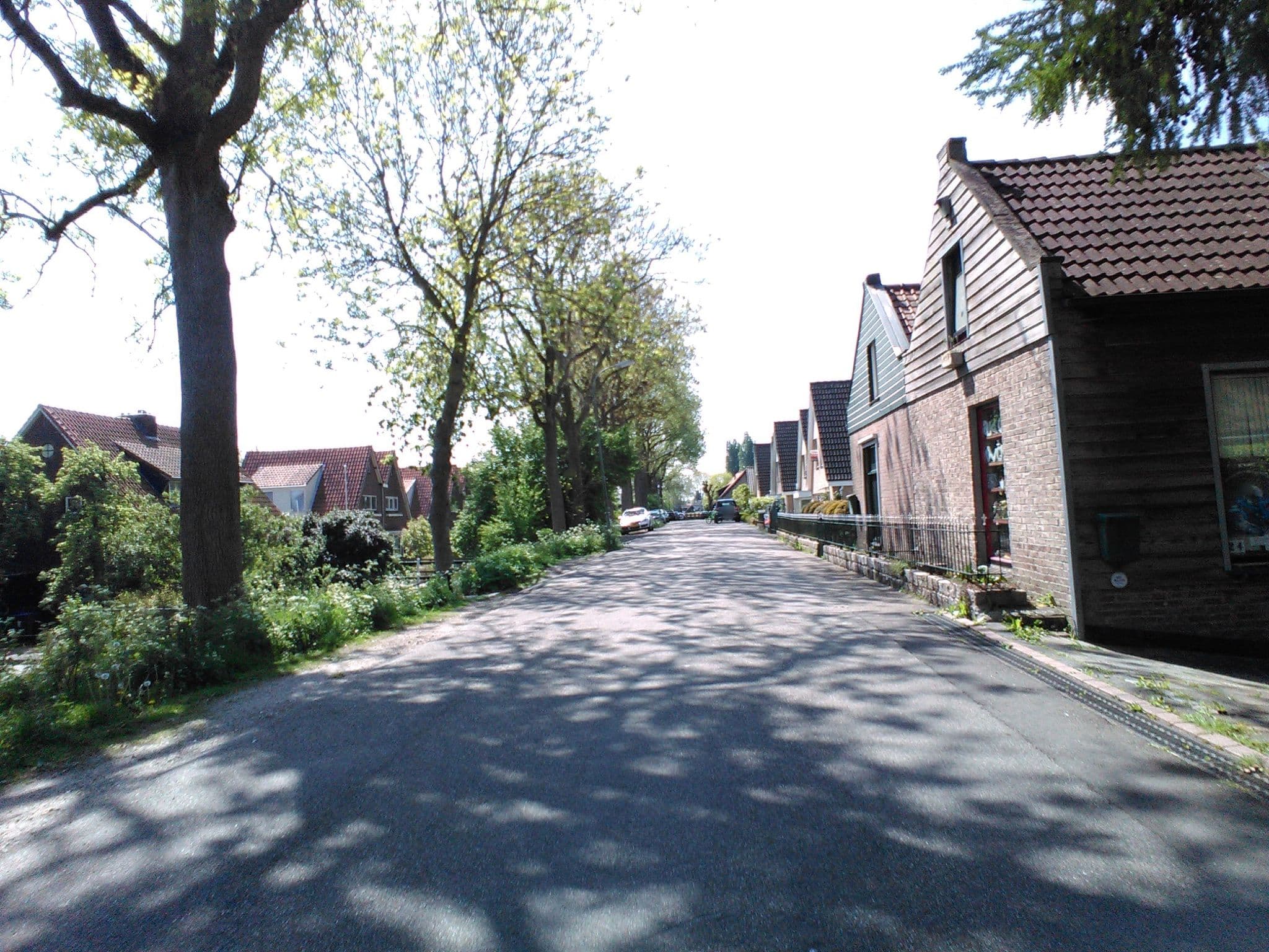 Street view near Dromenland, Dordrecht — © micmin1972 (CC BY-SA · Mapillary)