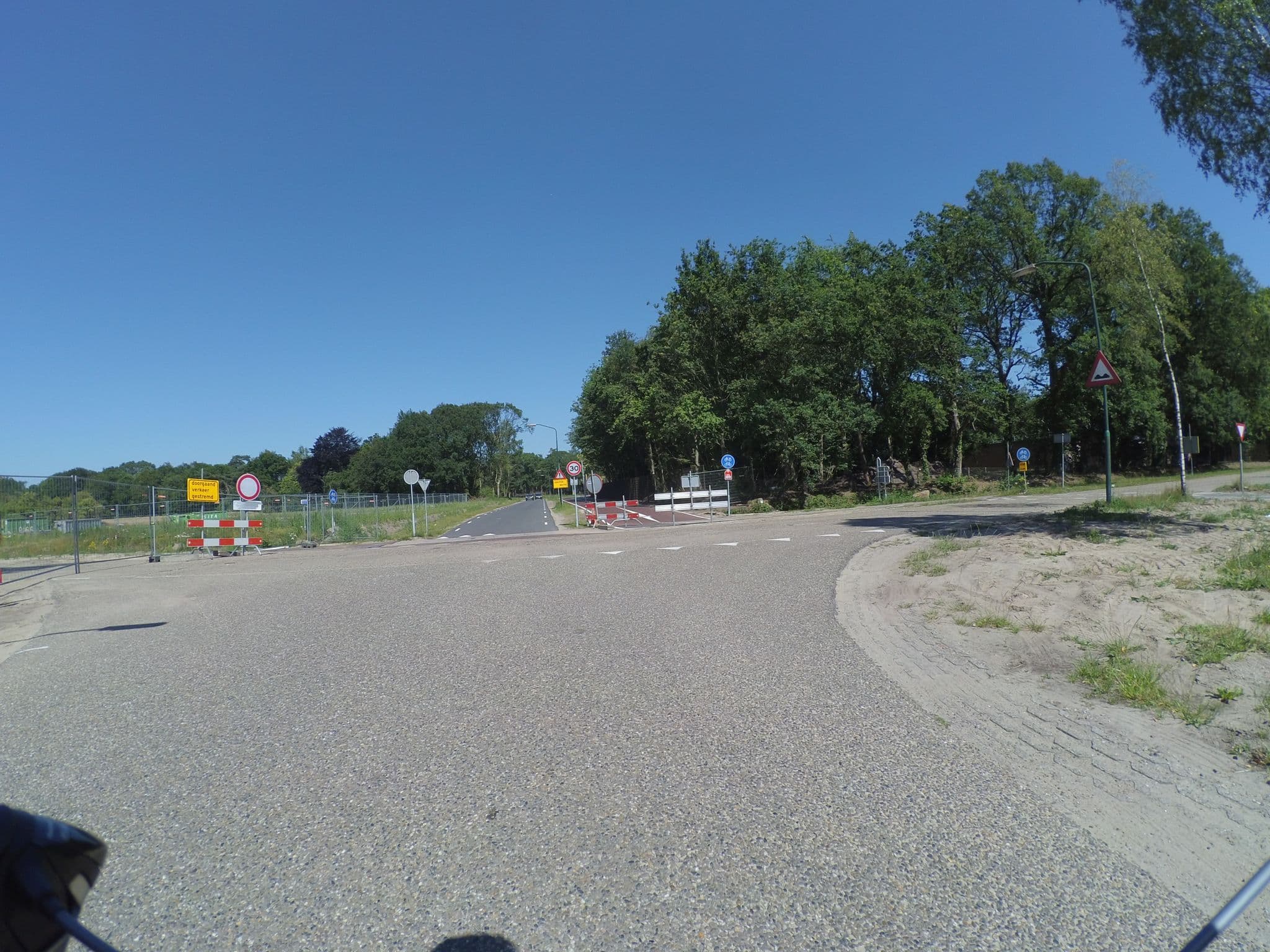 Street view near Loonsche Land Hotel, Loon op Zand — © peewee32 (CC BY-SA · Mapillary)