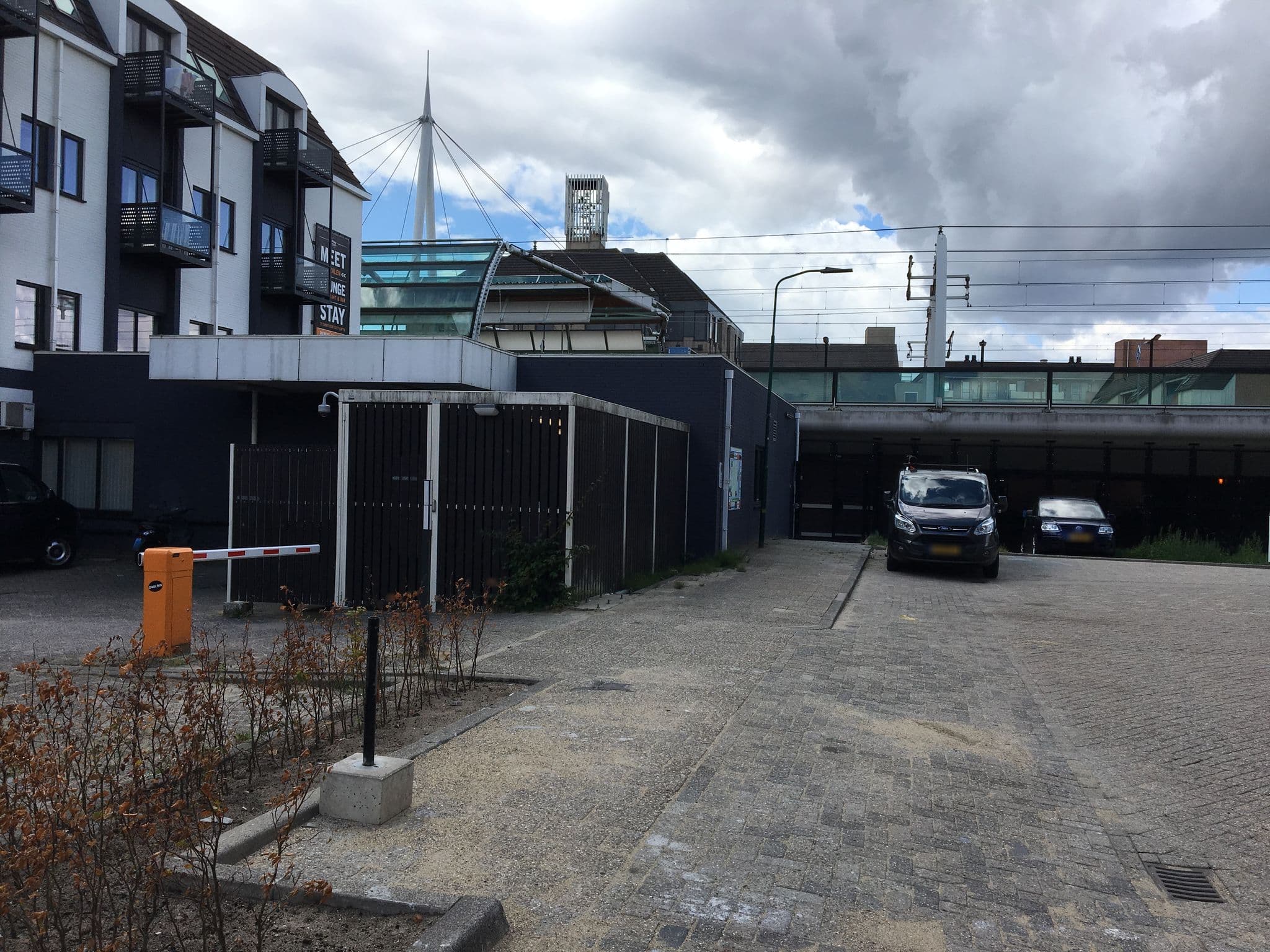 Street view near joinn city lofts, Houten — © freekfreek (CC BY-SA · Mapillary)
