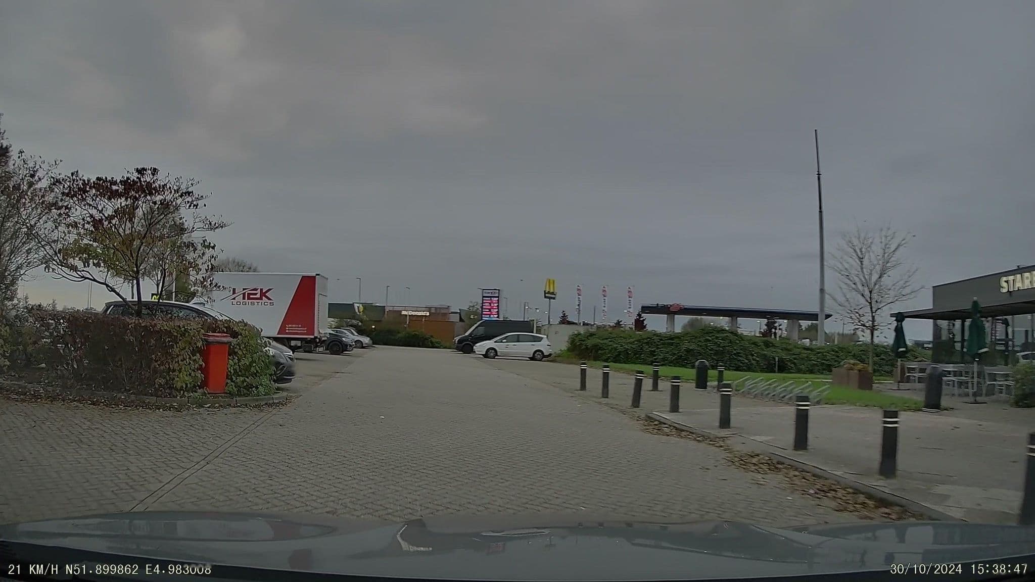 Street view near Tulip Inn Meerkerk, Nieuwland — © thewizard (CC BY-SA · Mapillary)
