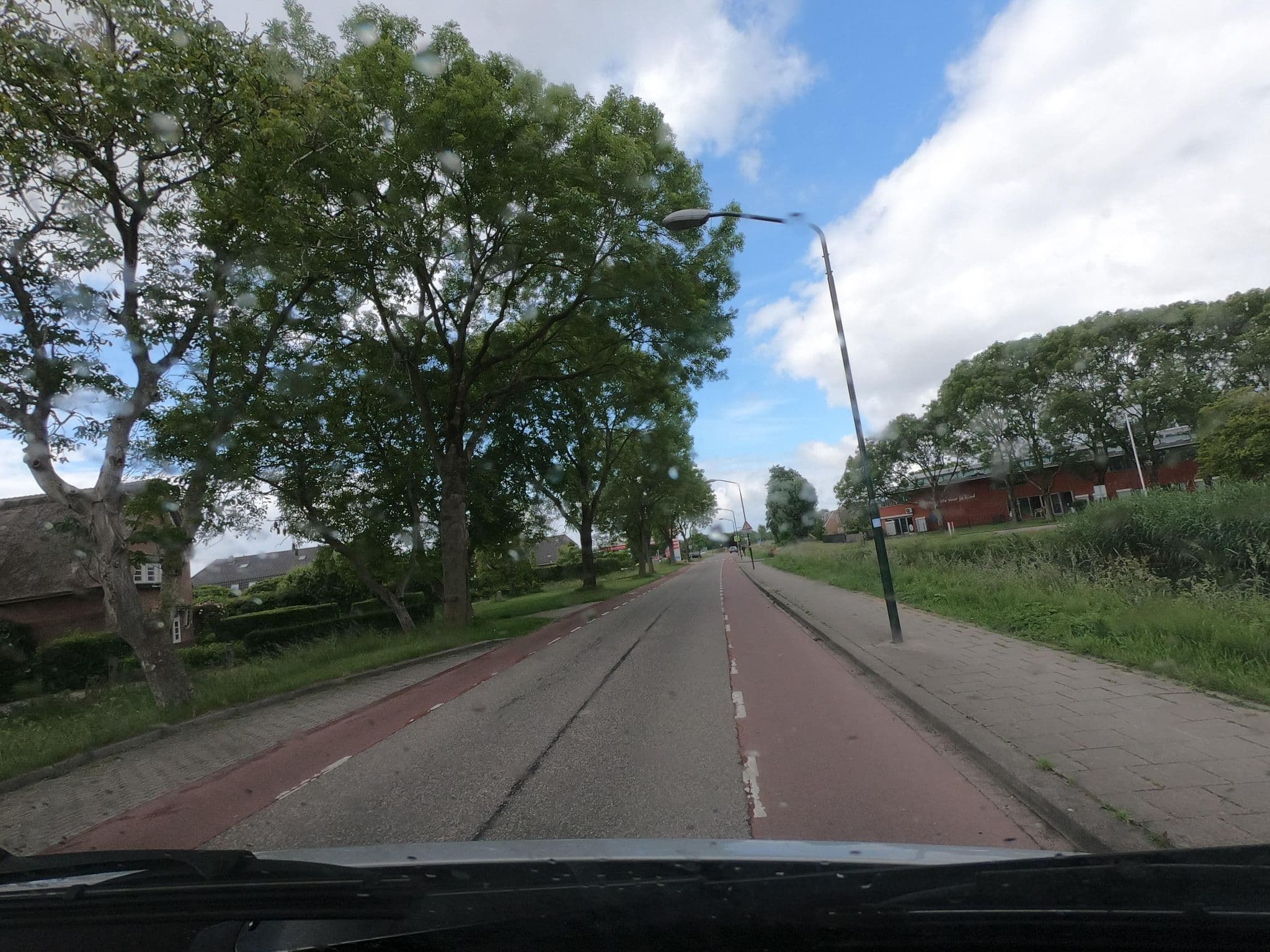 Street view near Guesthouse hoeve altena, Woudrichem — © canadarunner (CC BY-SA · Mapillary)