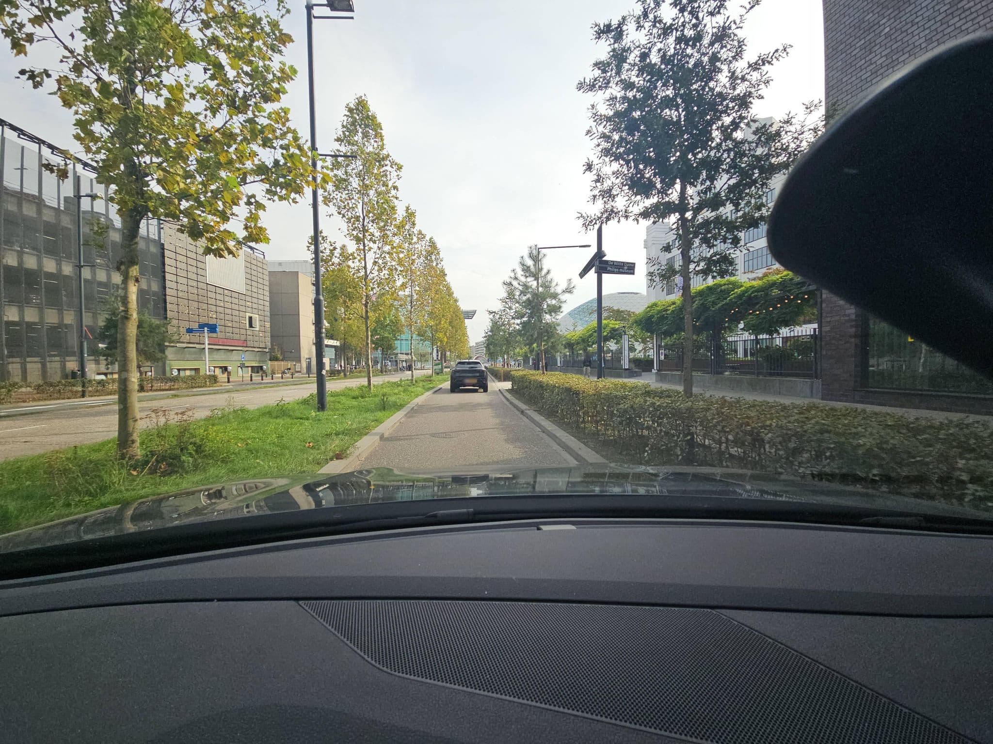 Street view near Inntel Hotels Art Eindhoven, Eindhoven — © toho (CC BY-SA · Mapillary)