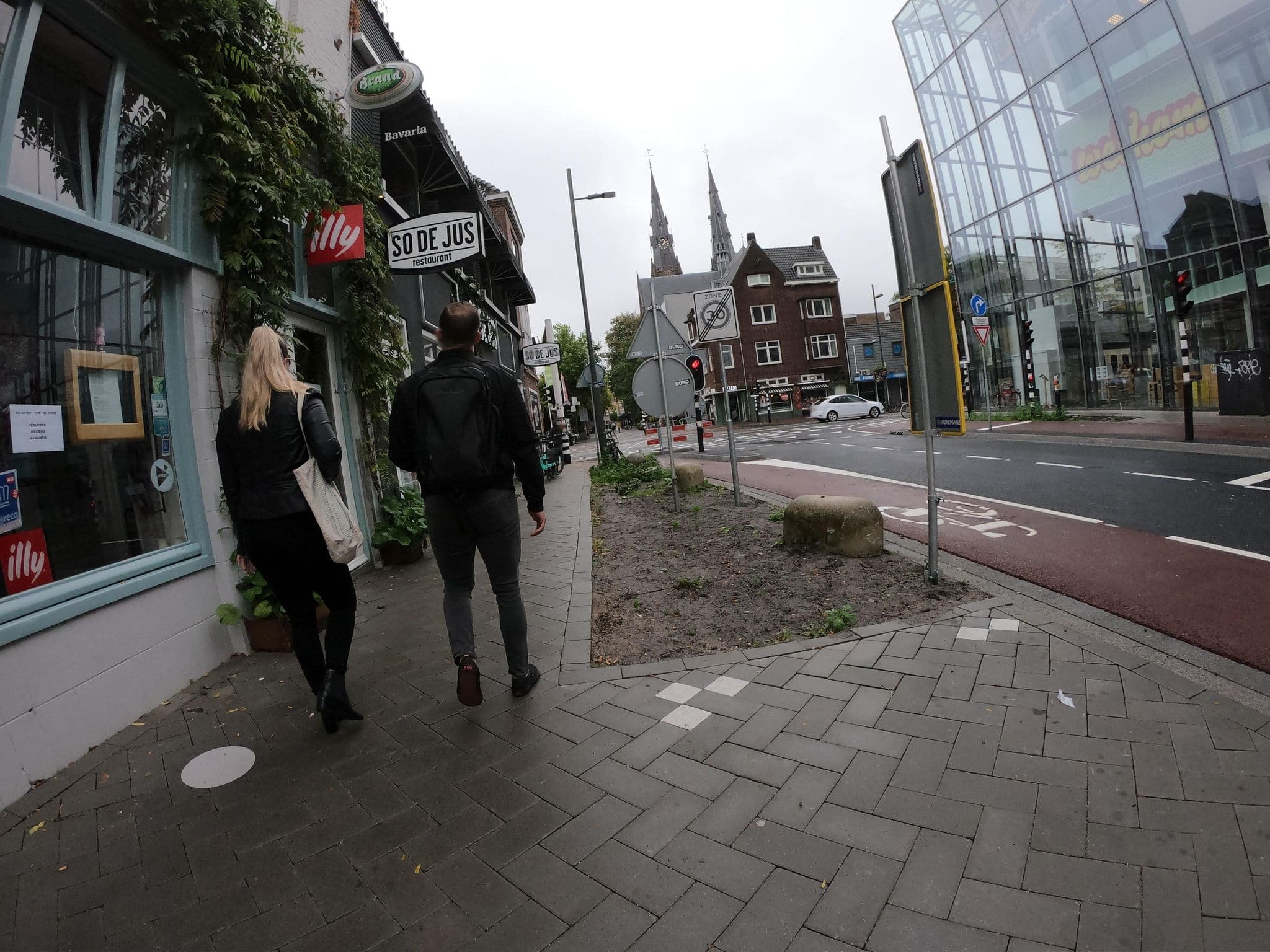 Street view near Stadspoort 28A, Eindhoven — © richlv (CC BY-SA · Mapillary)