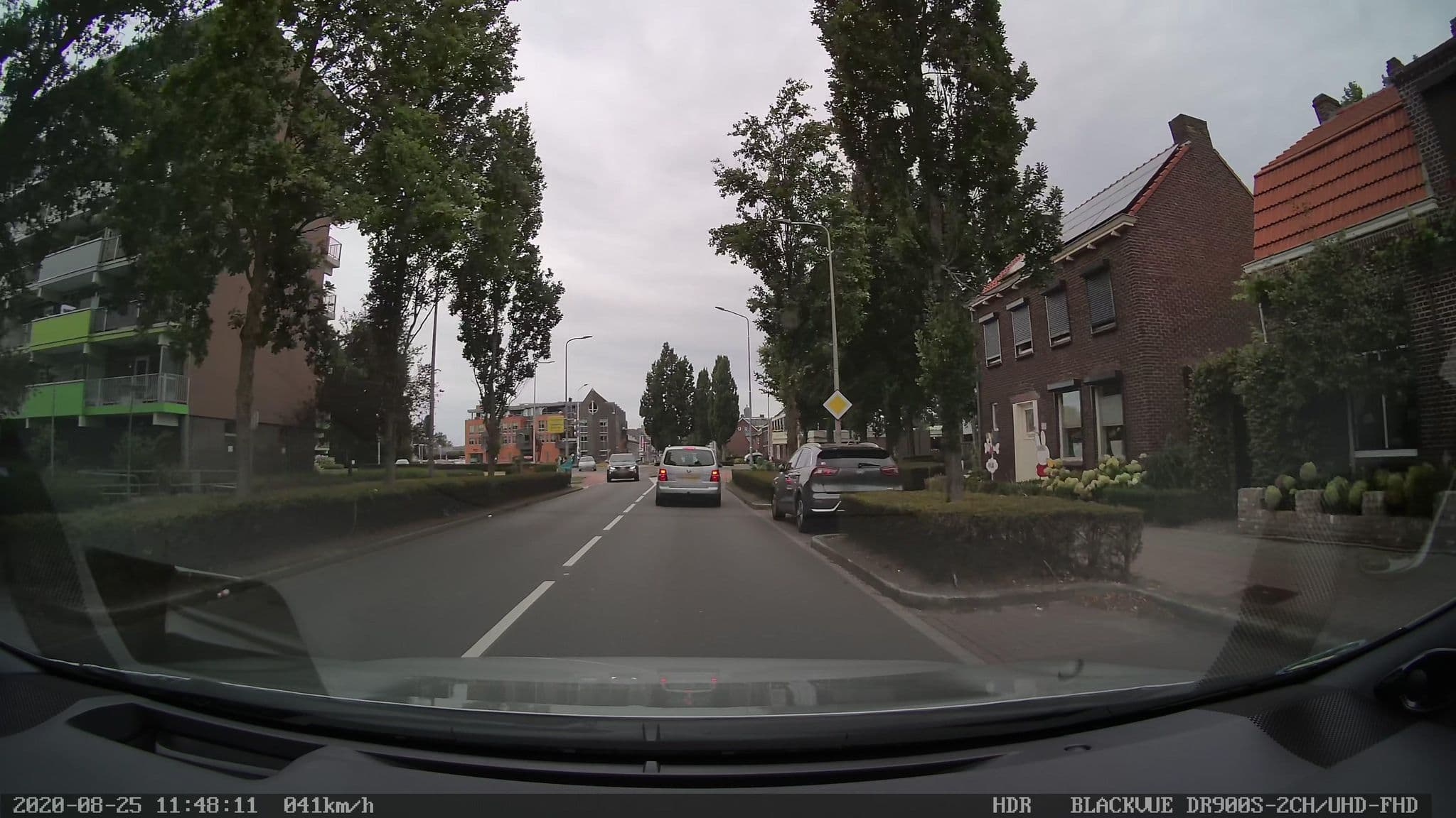 Street view near Bed and Breakfast Piekoo Belloo, Weert — © madel (CC BY-SA · Mapillary)