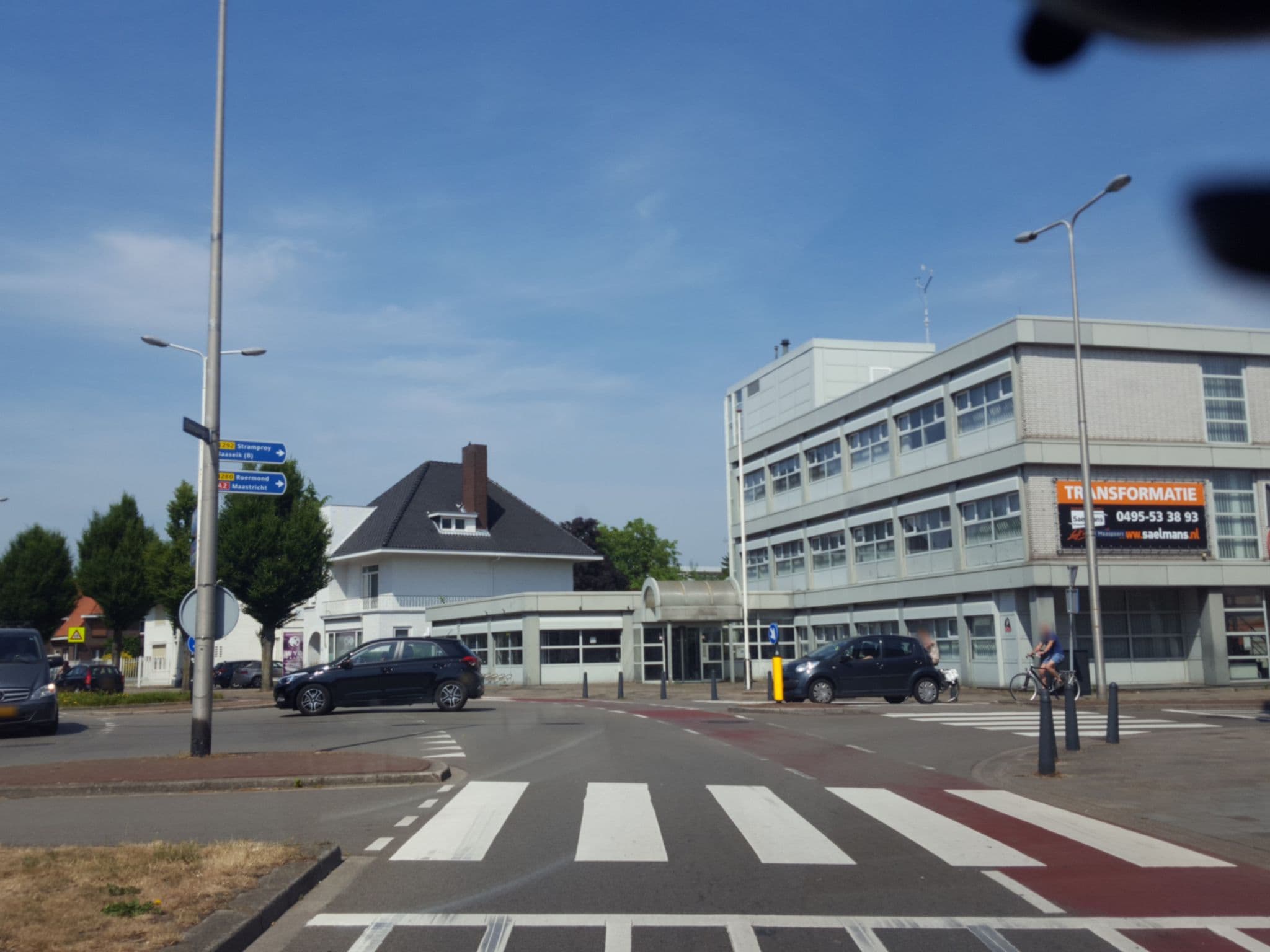 Street view near Halte46, Weert — © ghyze (CC BY-SA · Mapillary)