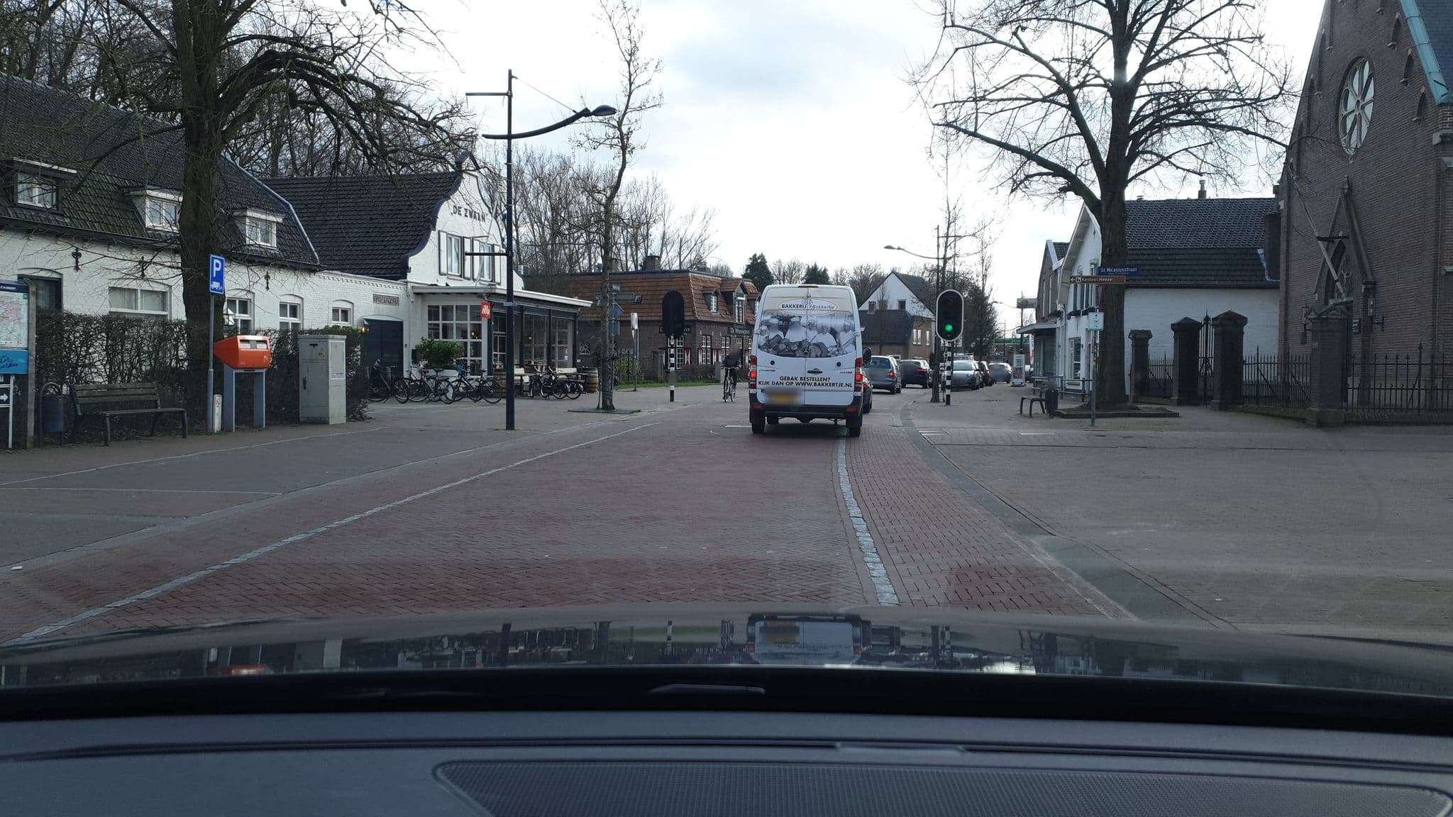 Street view near Hostellerie Vangaelen, Heeze — © toho (CC BY-SA · Mapillary)