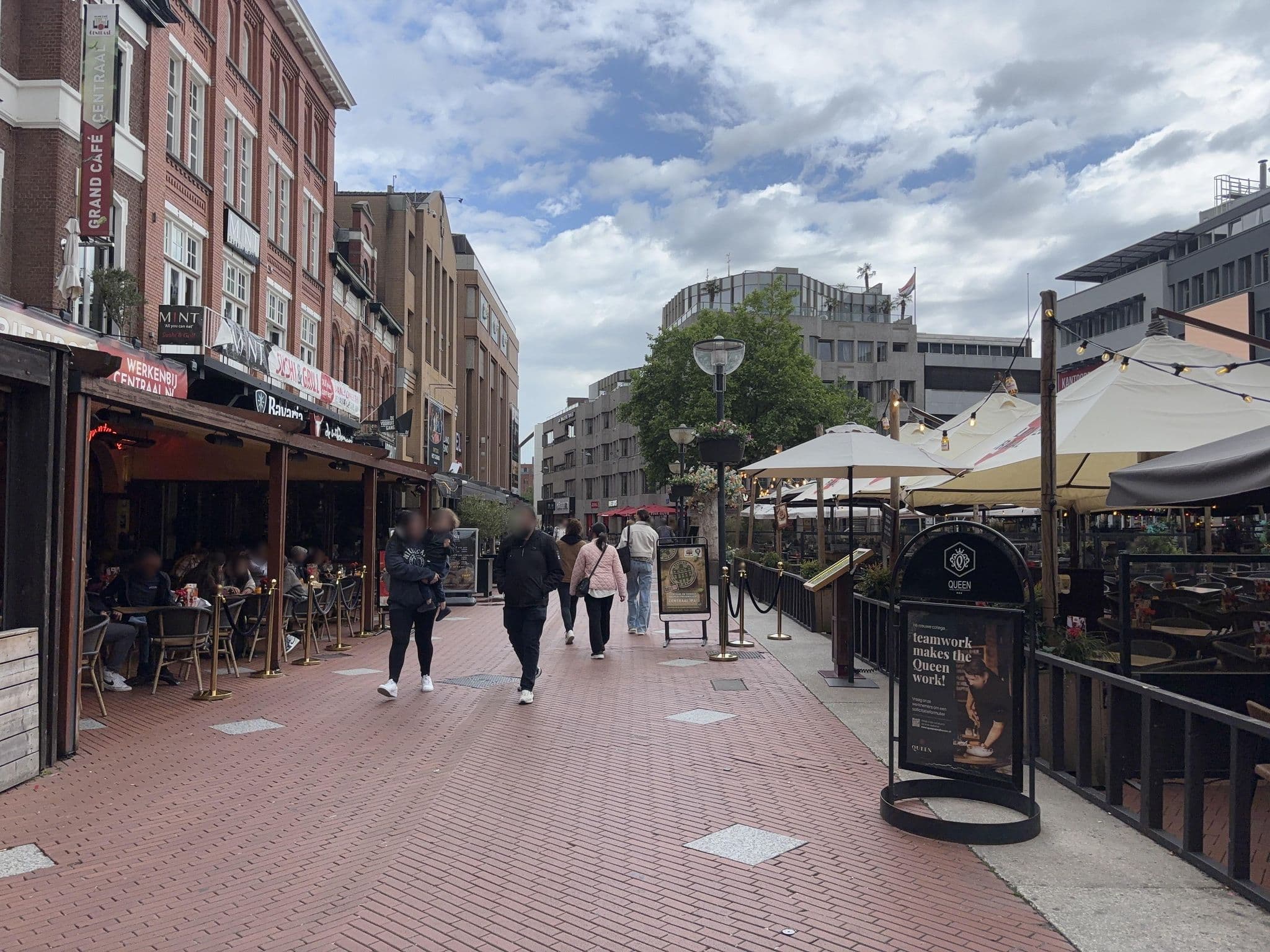 Street view near Bungalow 90, Eindhoven — © robot8a (CC BY-SA · Mapillary)