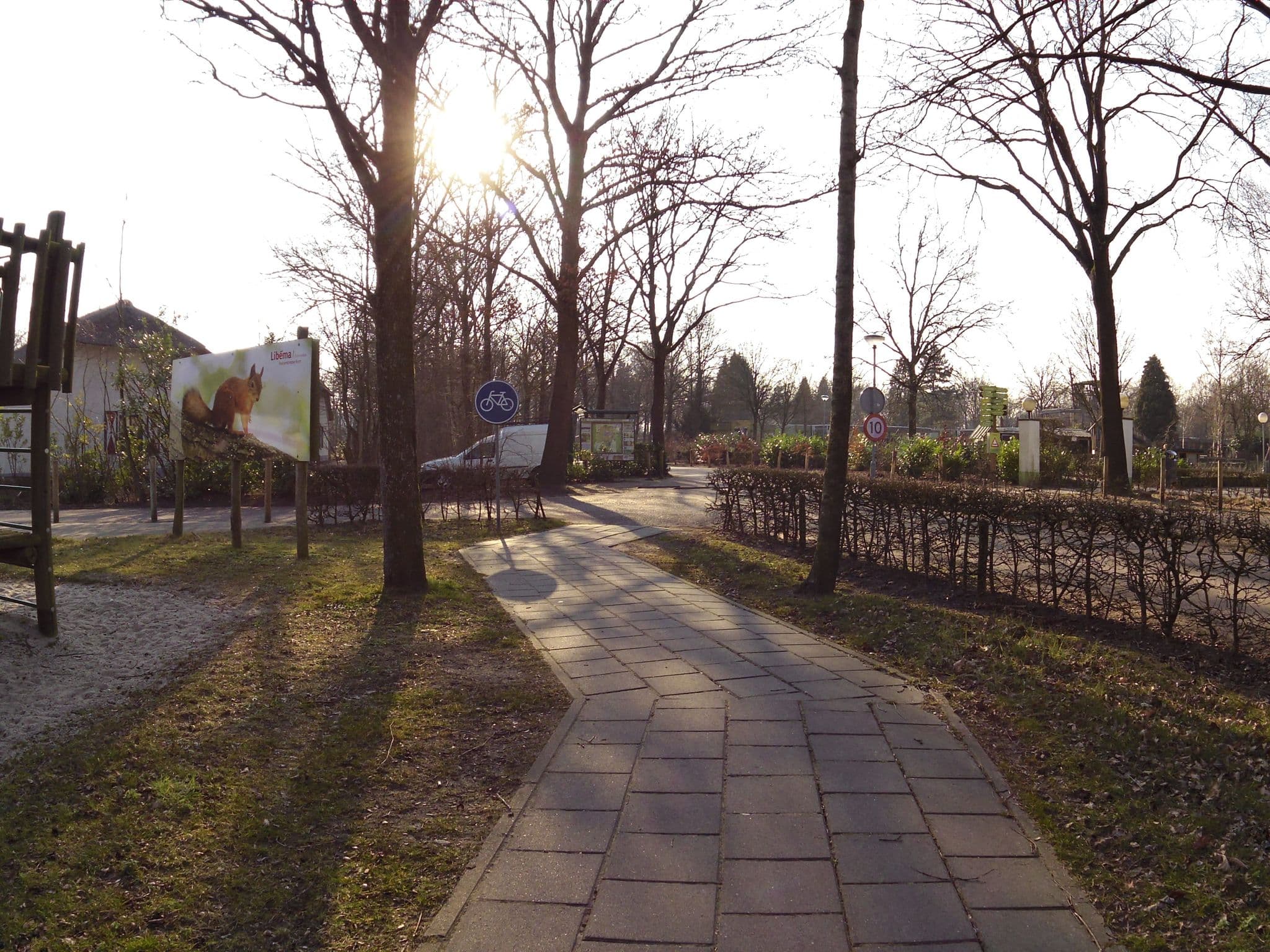 Street view near Libéma Vakantieparken Dierenbos, Nuland — © marczoutendijk (CC BY-SA · Mapillary)