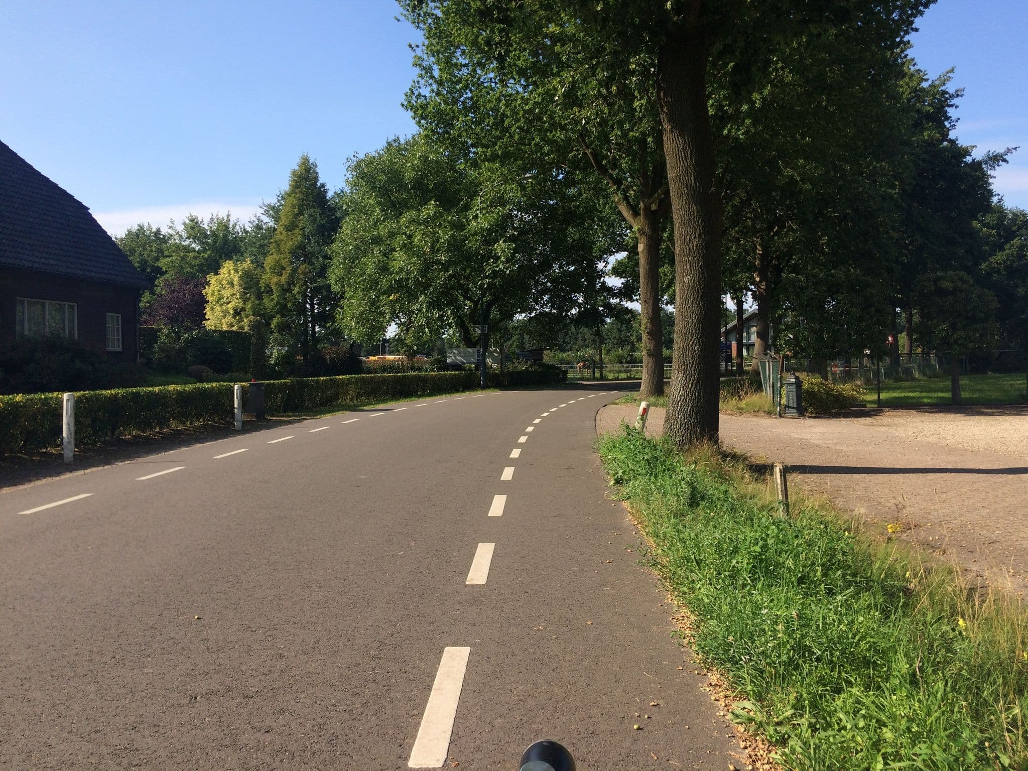 Street view near Cromvoirtse Hoeve, Deuteren — © s_lafebre (CC BY-SA · Mapillary)