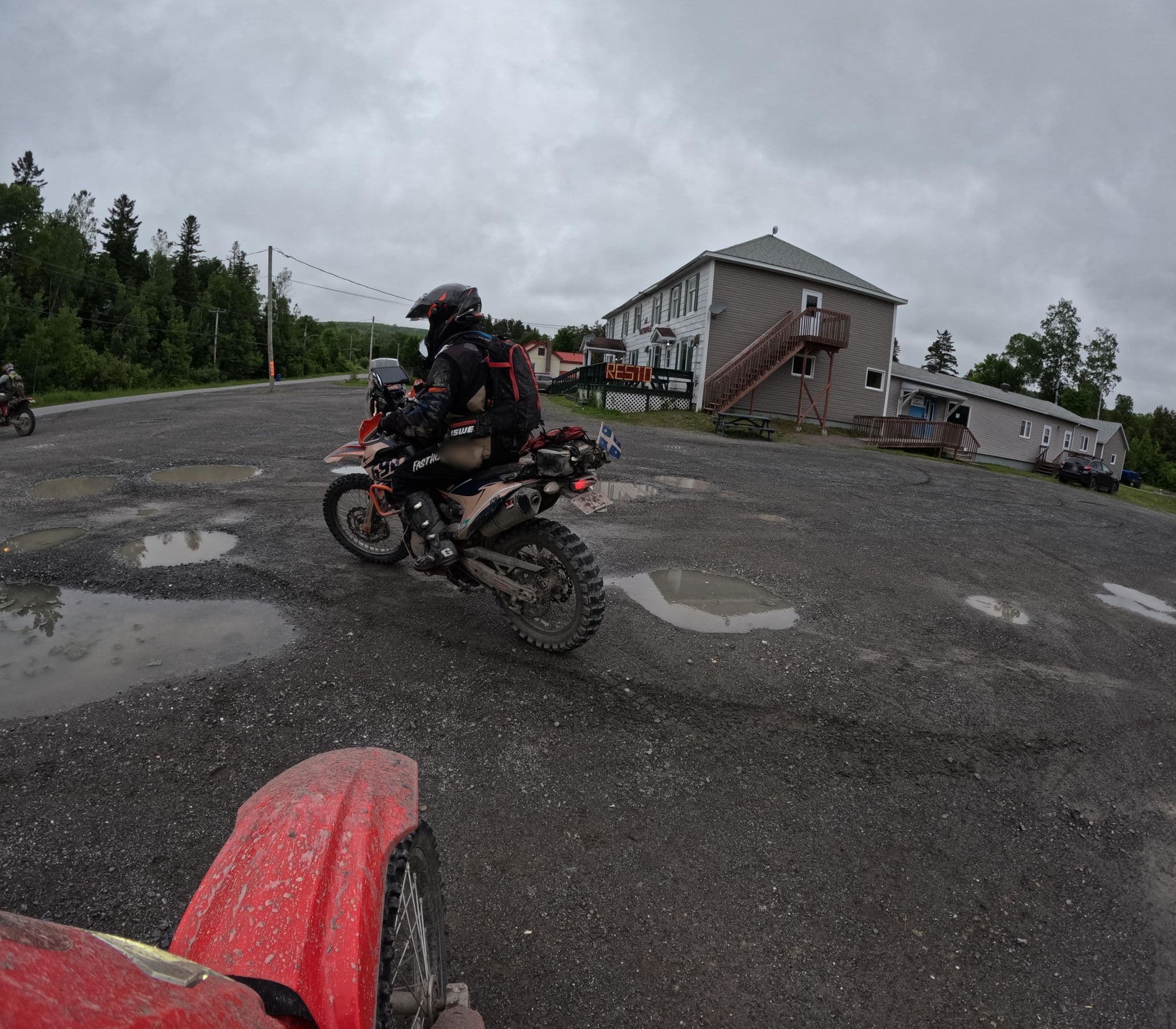Street view near Hôtel Métropole, Matane — © pfbreton (CC BY-SA · Mapillary)