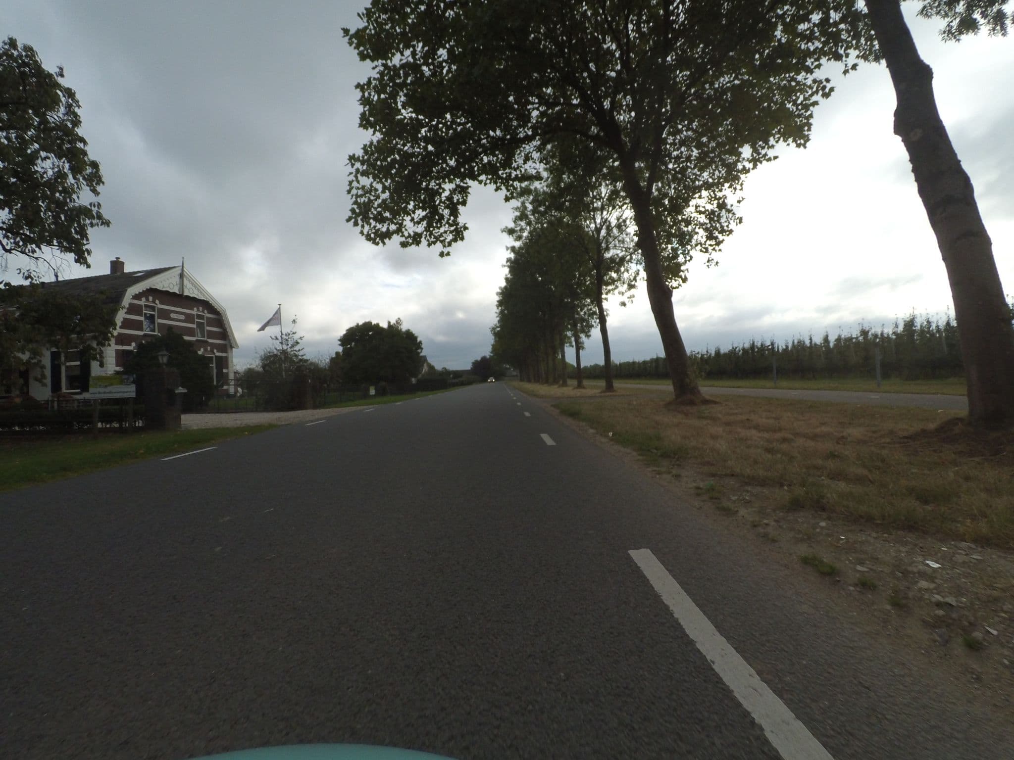 Street view near B&B/Vakantiehuis/Groepsaccommodatie "De Bloesemgaard", Maurik — © peewee32 (CC BY-SA · Mapillary)