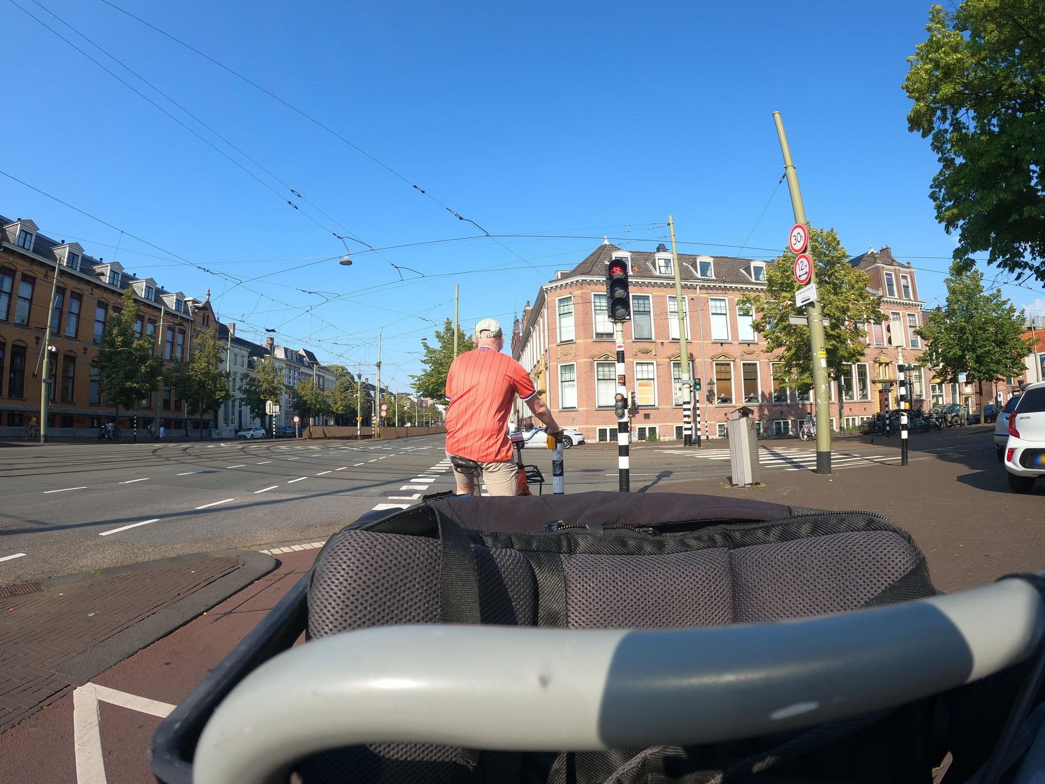 Street view near Will & Tate, The Hague — © ofalvai (CC BY-SA · Mapillary)
