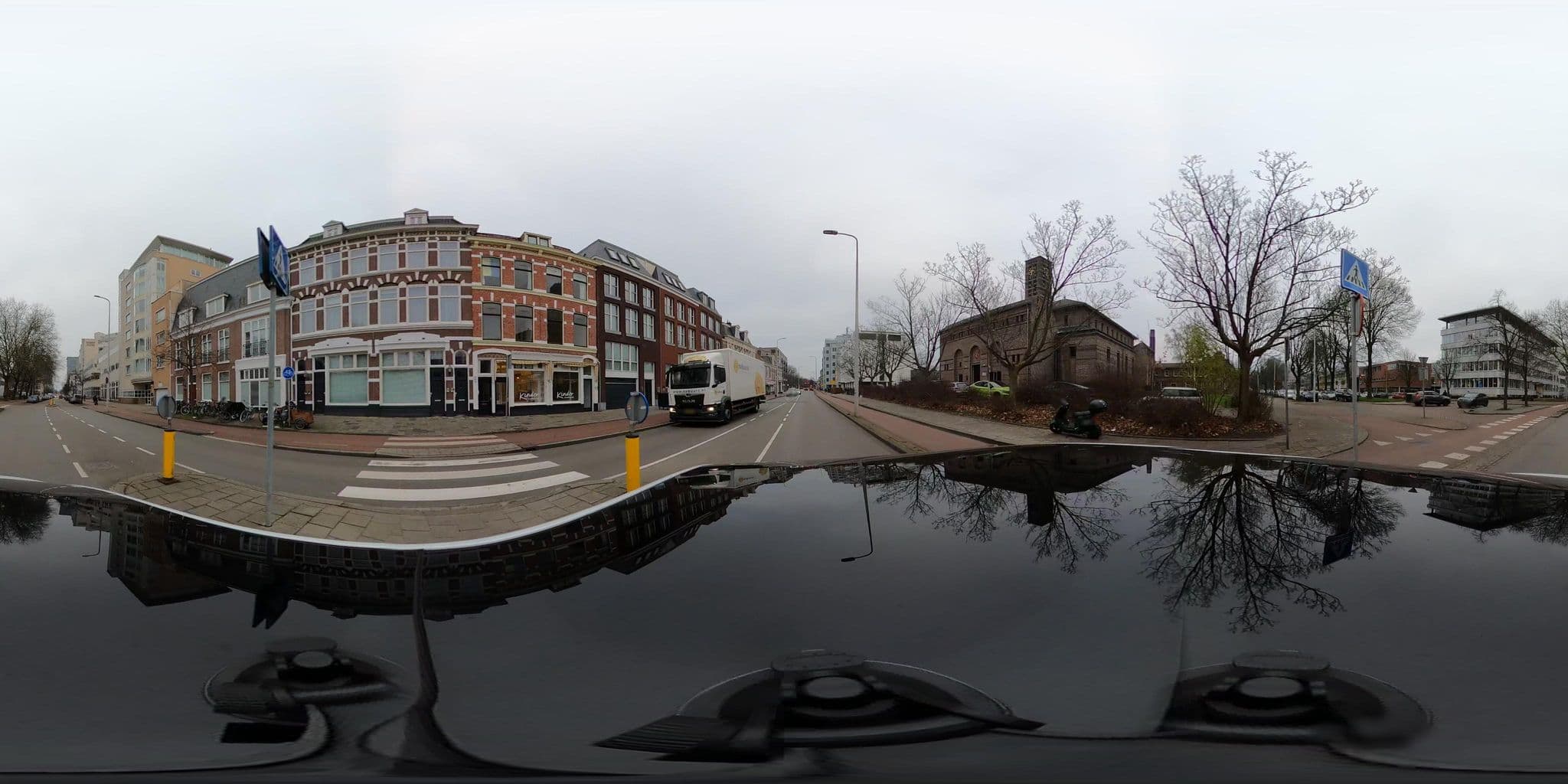 Street view near Short Stay Bezuidenhout, Duinzigt — © tumblecow (CC BY-SA · Mapillary)