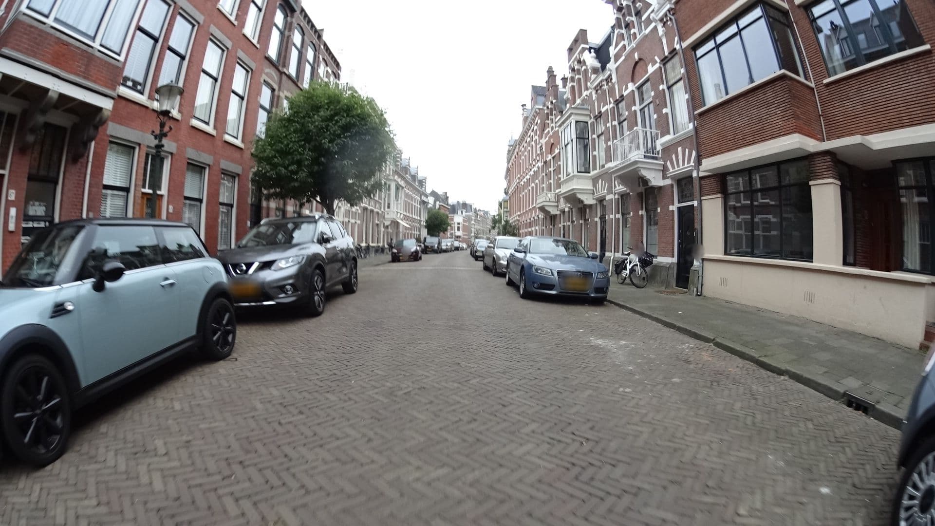 Street view near DoubleTree by Hilton, Statenkwartier — © heycrip (CC BY-SA · Mapillary)