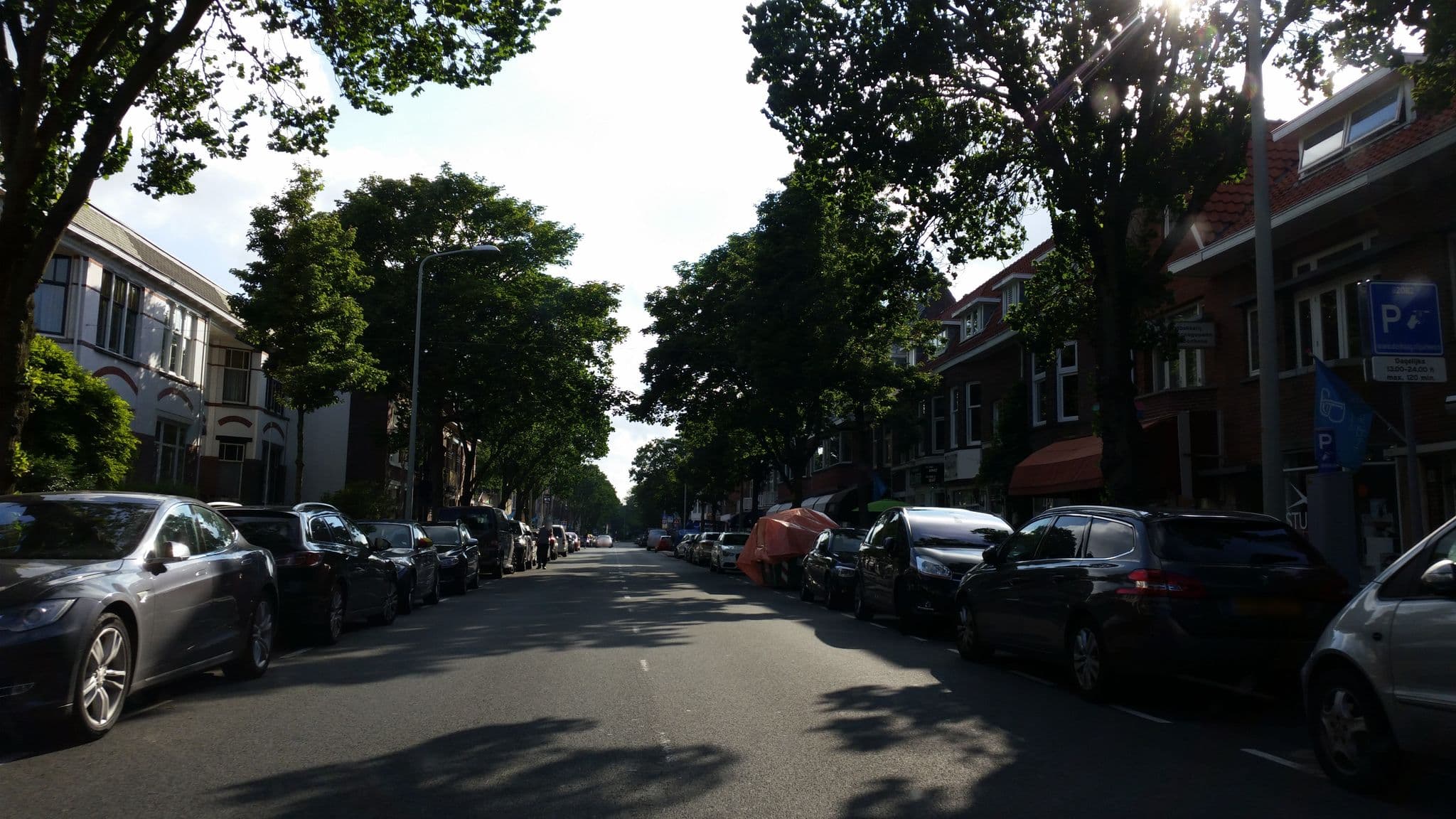 Street view near Hotel Wilhelmina Scheveningen, Scheveningen — © it_s_so_funny (CC BY-SA · Mapillary)