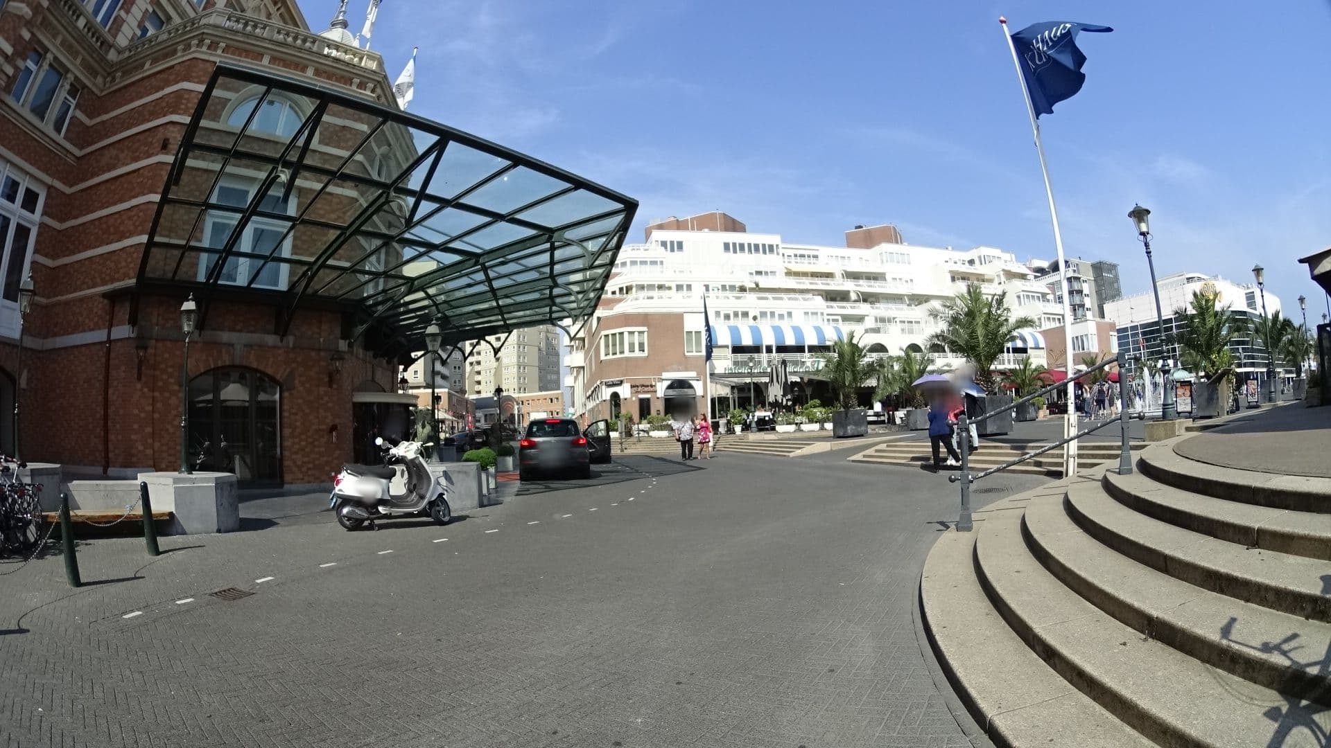 Street view near Grand Hotel Amrâth Kurhaus, Scheveningen — © heycrip (CC BY-SA · Mapillary)