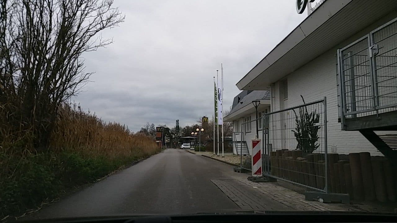 Street view near Tulip Inn Bodegraven, Bodegraven — © Lowiekse (CC BY-SA · Mapillary)