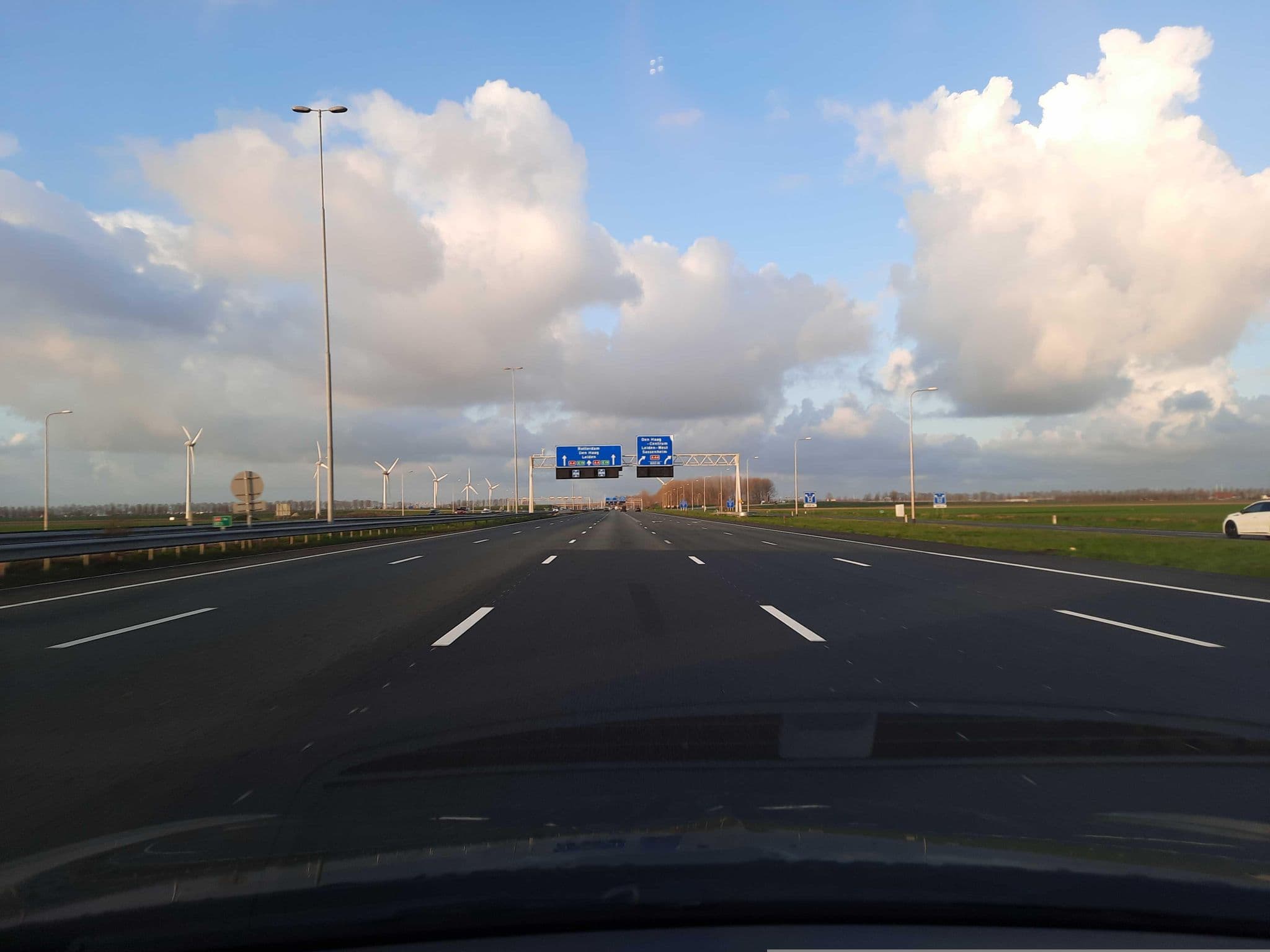 Street view near Ophalen Kraampakketten, Leimuiden — © Lowiekse (CC BY-SA · Mapillary)