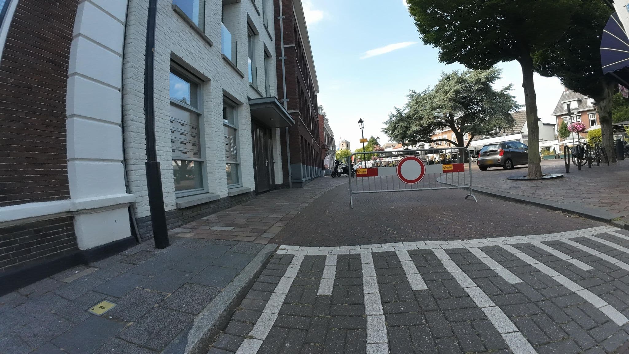 Street view near De Oude Pastorie Lisse, Lisse — © teddy73 (CC BY-SA · Mapillary)