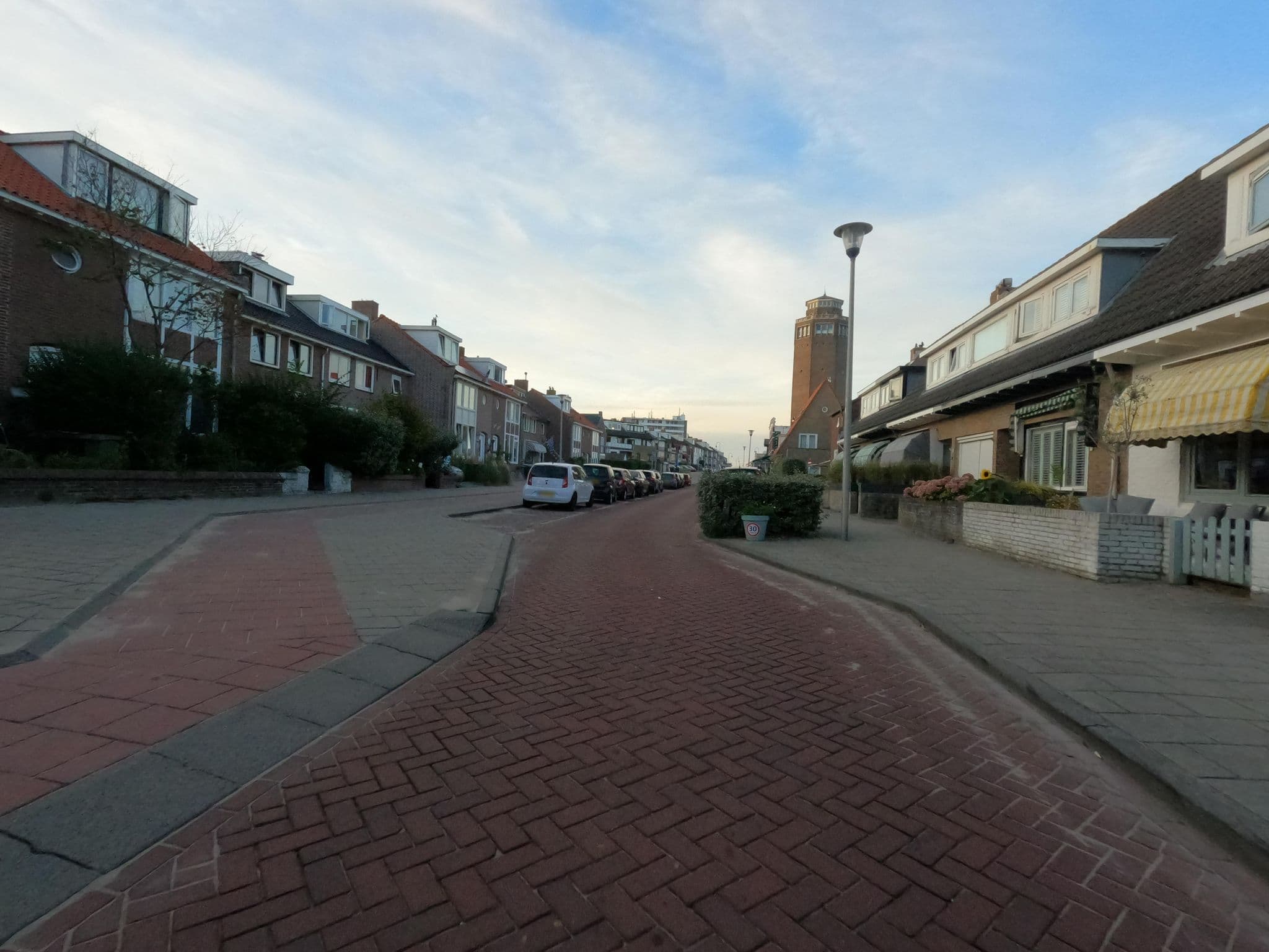 Street view near 't Zeepaardje, Zandvoort — © hektor1989 (CC BY-SA · Mapillary)