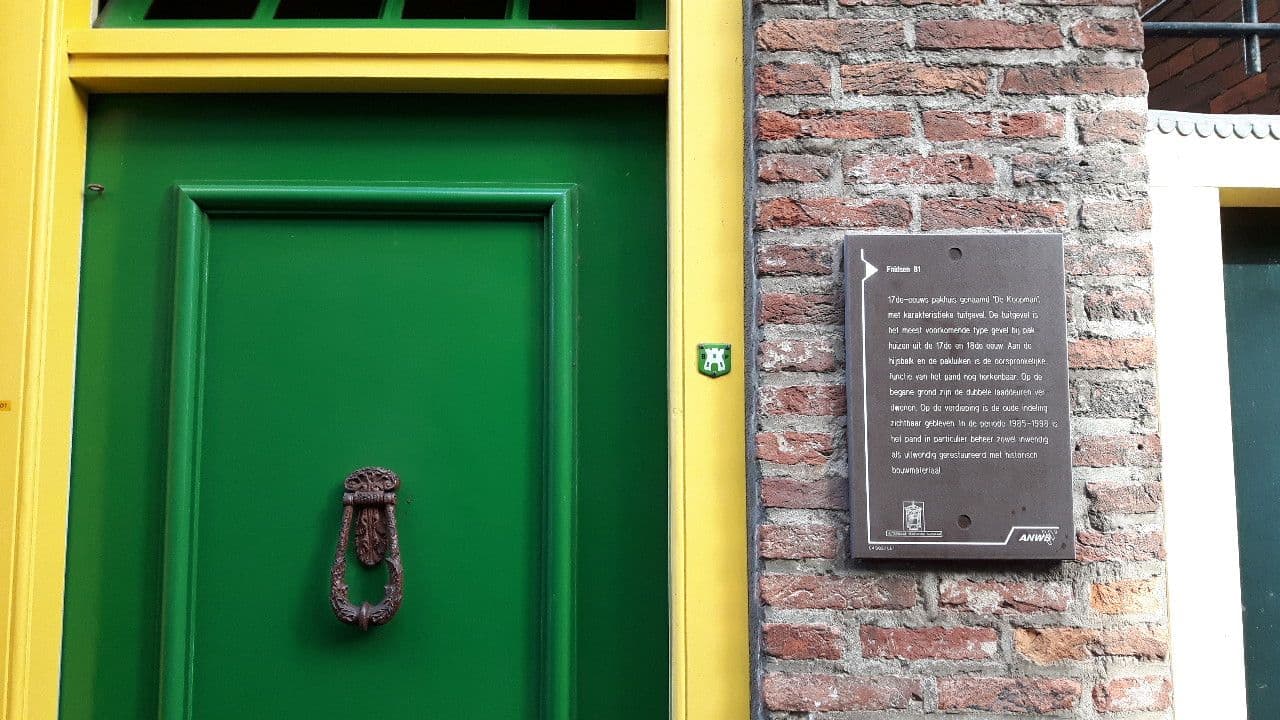 Street view near T'fnidsen Hotel, Alkmaar — © ankeric (CC BY-SA · Mapillary)