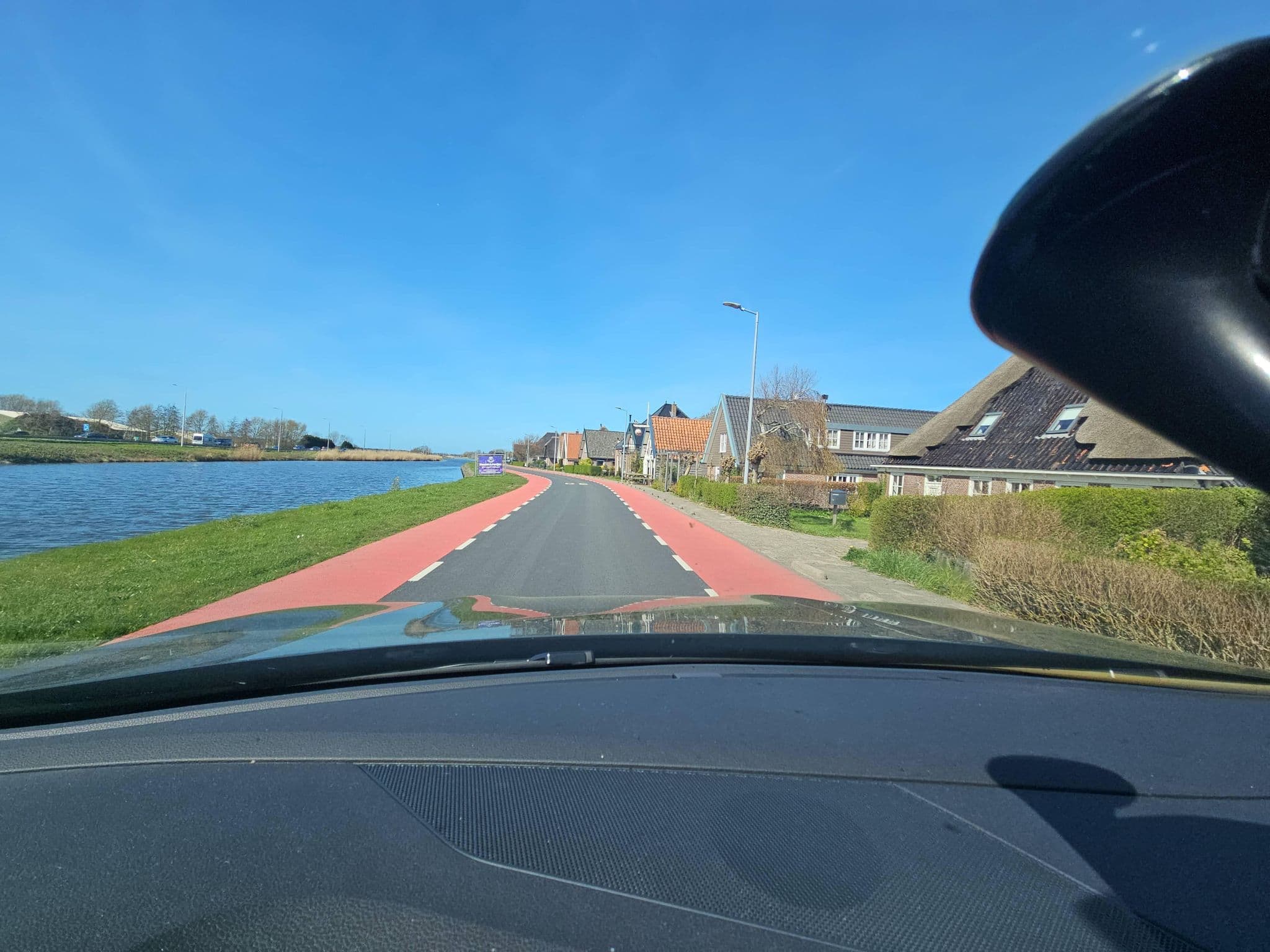 Street view near Bed & Breakfast BergenAmbacht, Bergen — © toho (CC BY-SA · Mapillary)