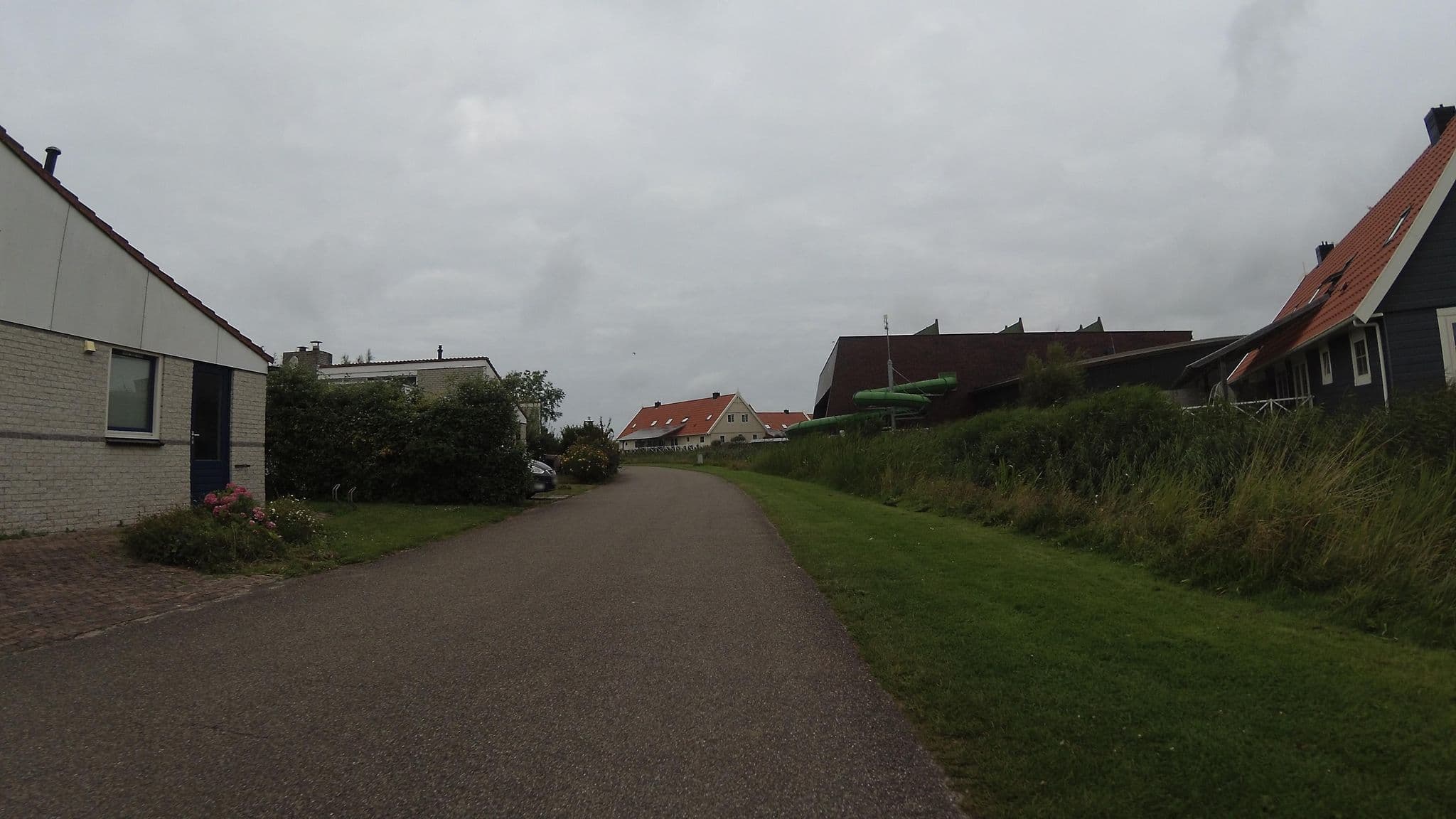 Street view near Beach Resort Ooghduyne VIP Cottage, Julianadorp — © teddy73 (CC BY-SA · Mapillary)