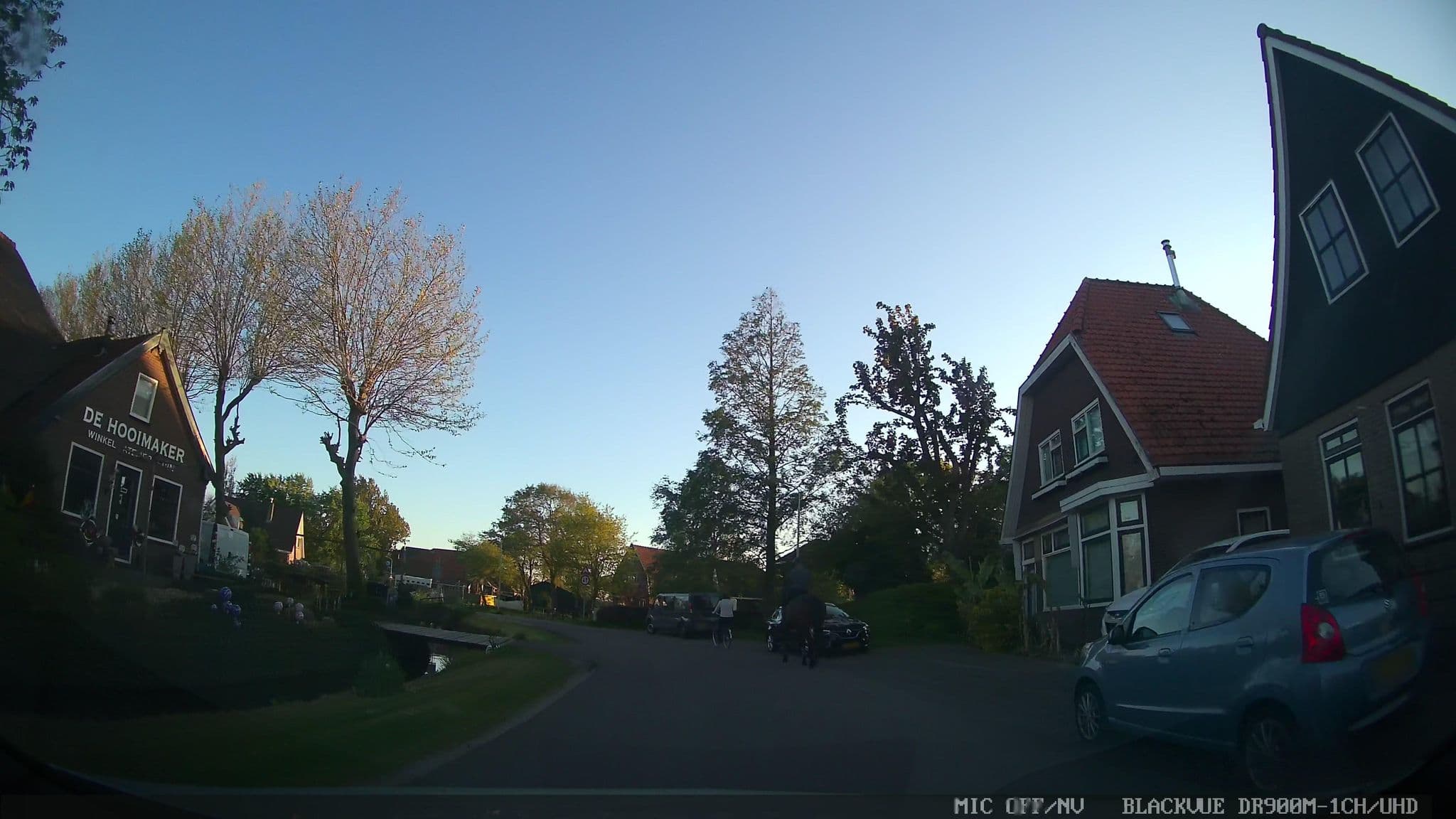 Street view near B&B Tisvoordebakker, Assendelft — © chuck (CC BY-SA · Mapillary)