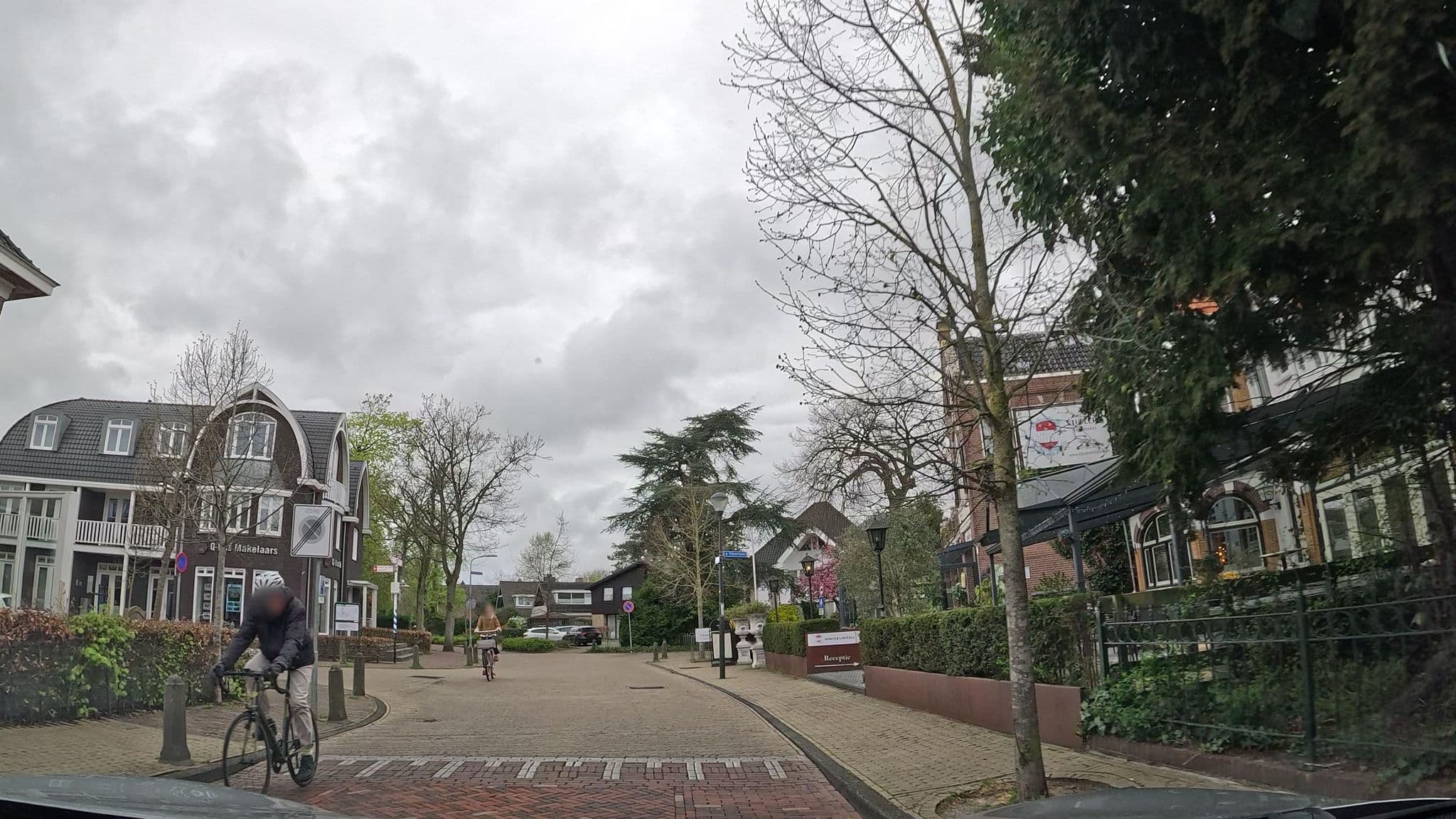 Street view near De Villa, Bergen — © thewizard (CC BY-SA · Mapillary)