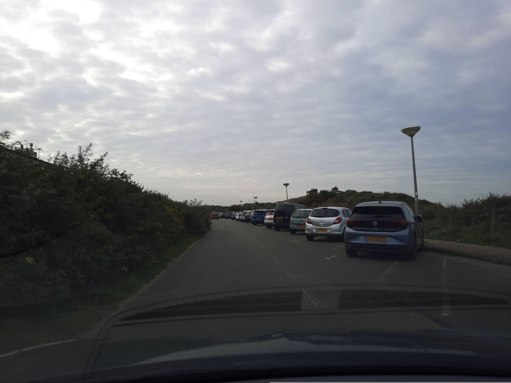 Street view near B&B Vitaminezee, IJmuiden — © Lowiekse (CC BY-SA · Mapillary)
