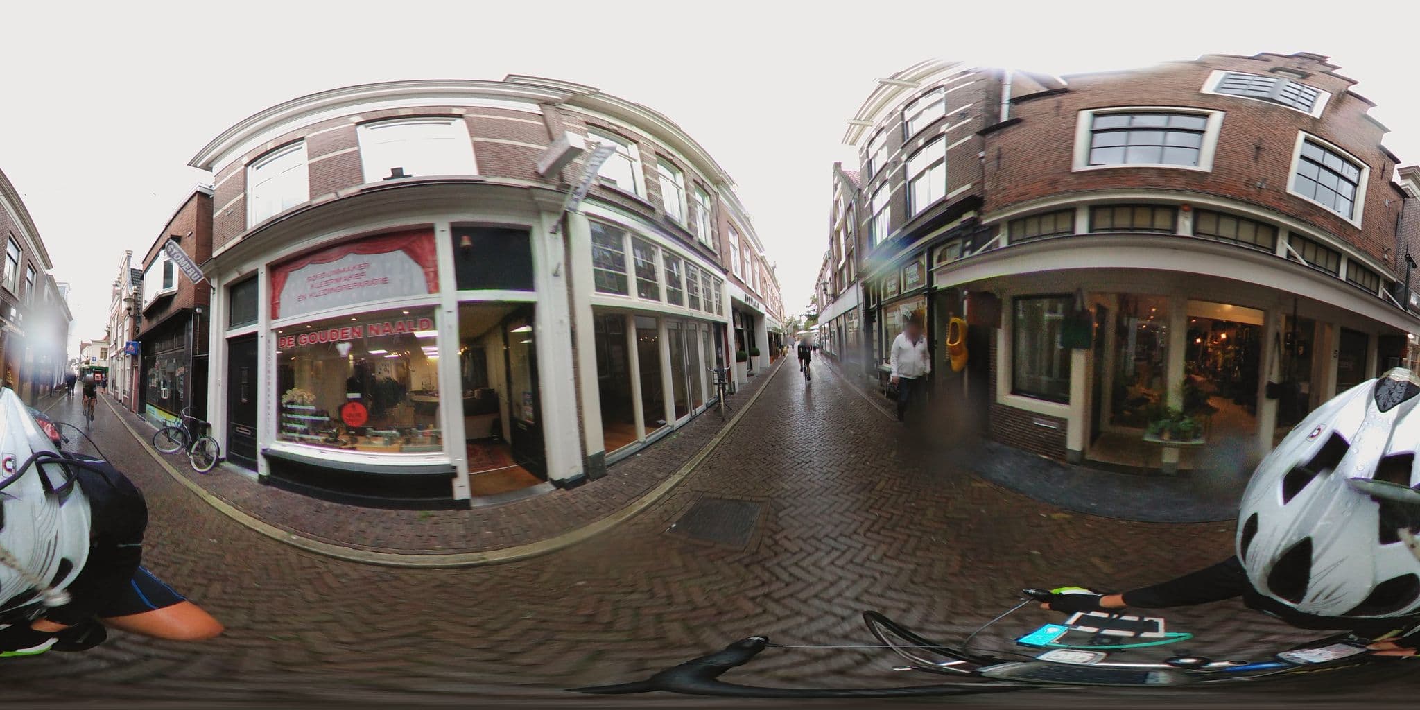 Street view near Te Laat Hotel/Appartement/Café, Alkmaar — © peewee32 (CC BY-SA · Mapillary)